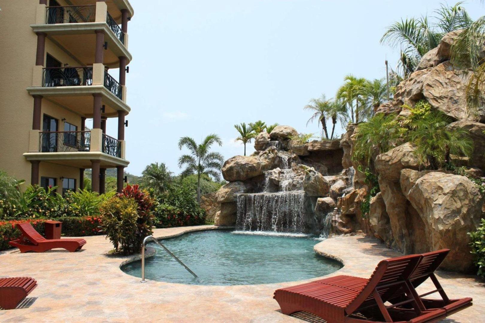 Clarion Suites Roatan at Pineapple Villas Clarion Suites Roatan at Pineapple Villas
