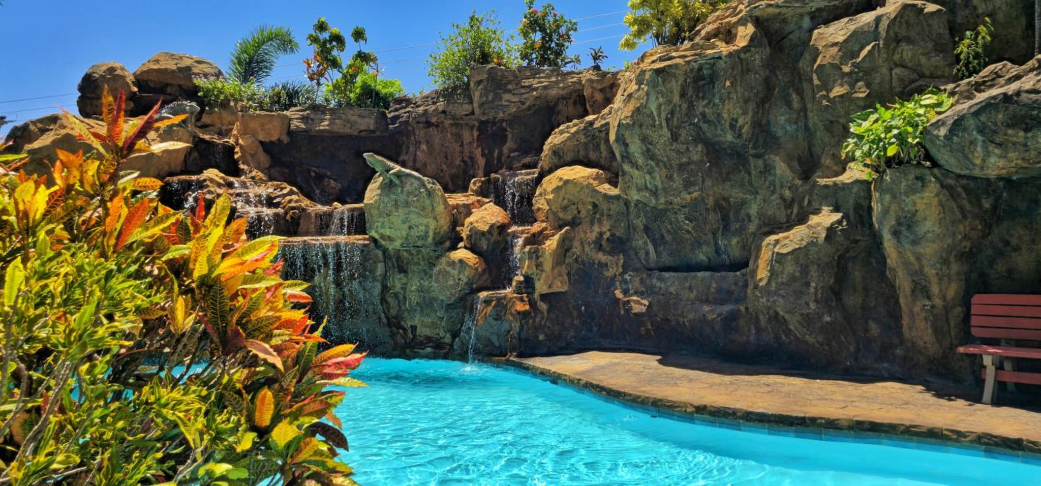 Clarion Suites Roatan at Pineapple Villas Clarion Suites Roatan at Pineapple Villas