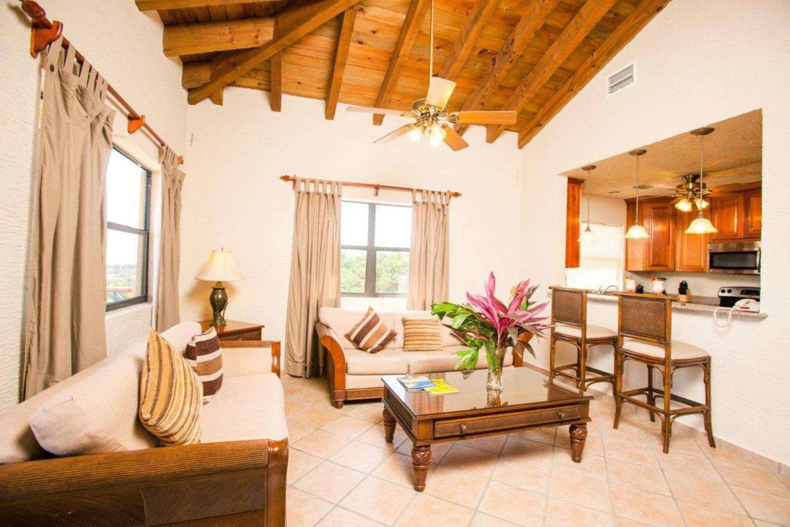 Clarion Suites Roatan at Pineapple Villas Clarion Suites Roatan at Pineapple Villas