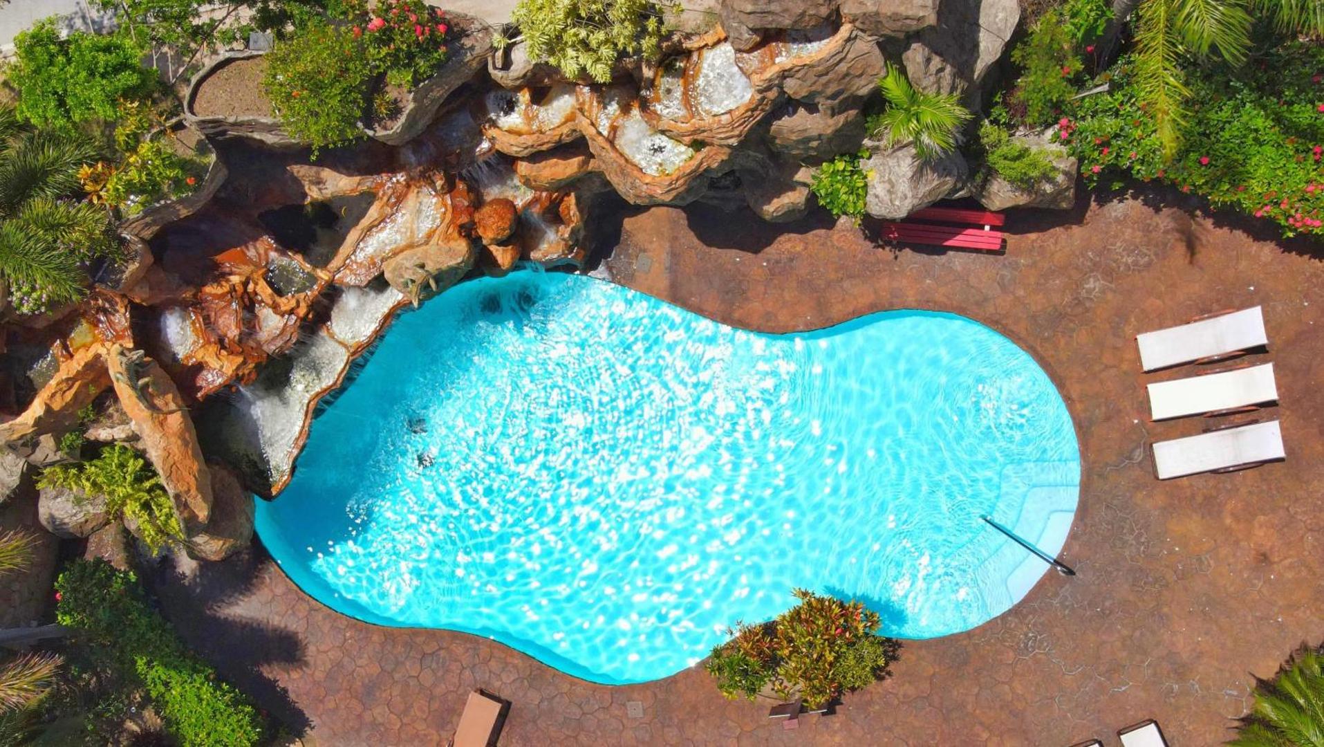Clarion Suites Roatan at Pineapple Villas Clarion Suites Roatan at Pineapple Villas