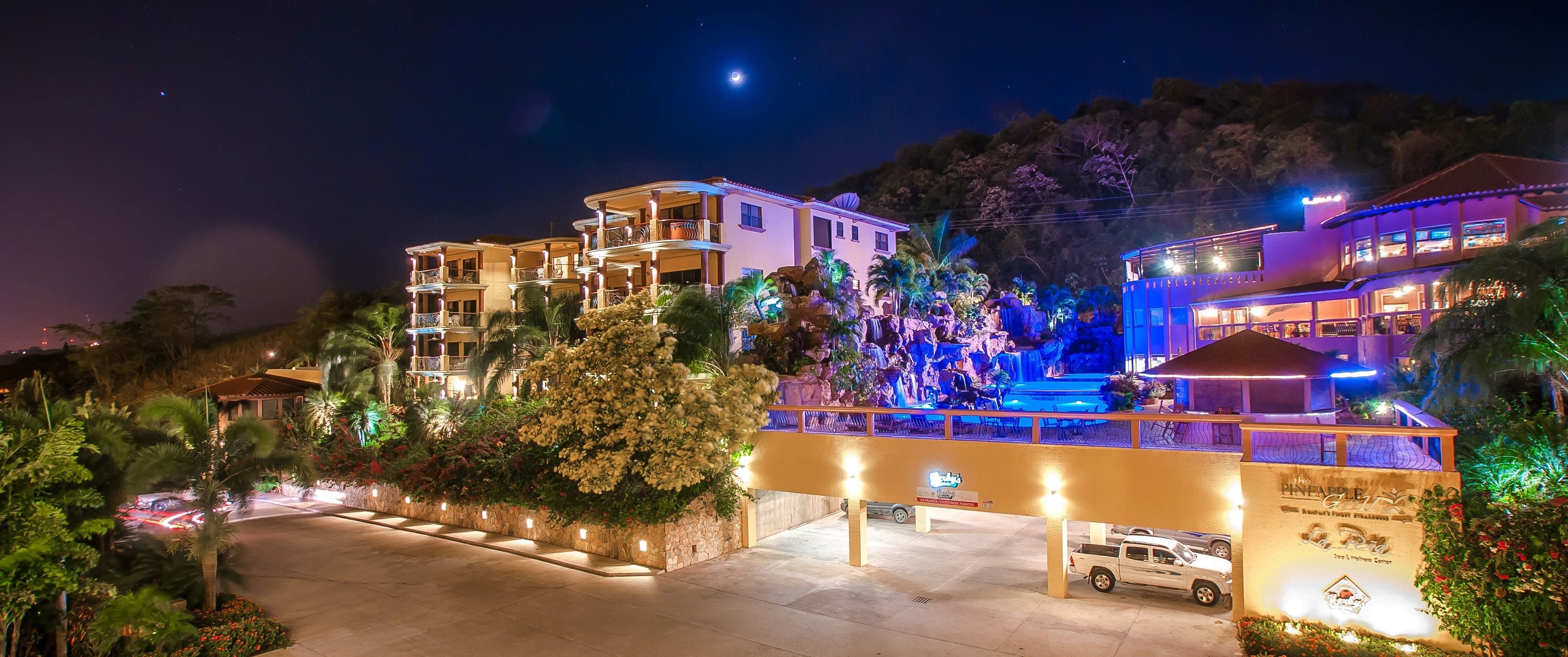 Clarion Suites Roatan at Pineapple Villas Clarion Suites Roatan at Pineapple Villas