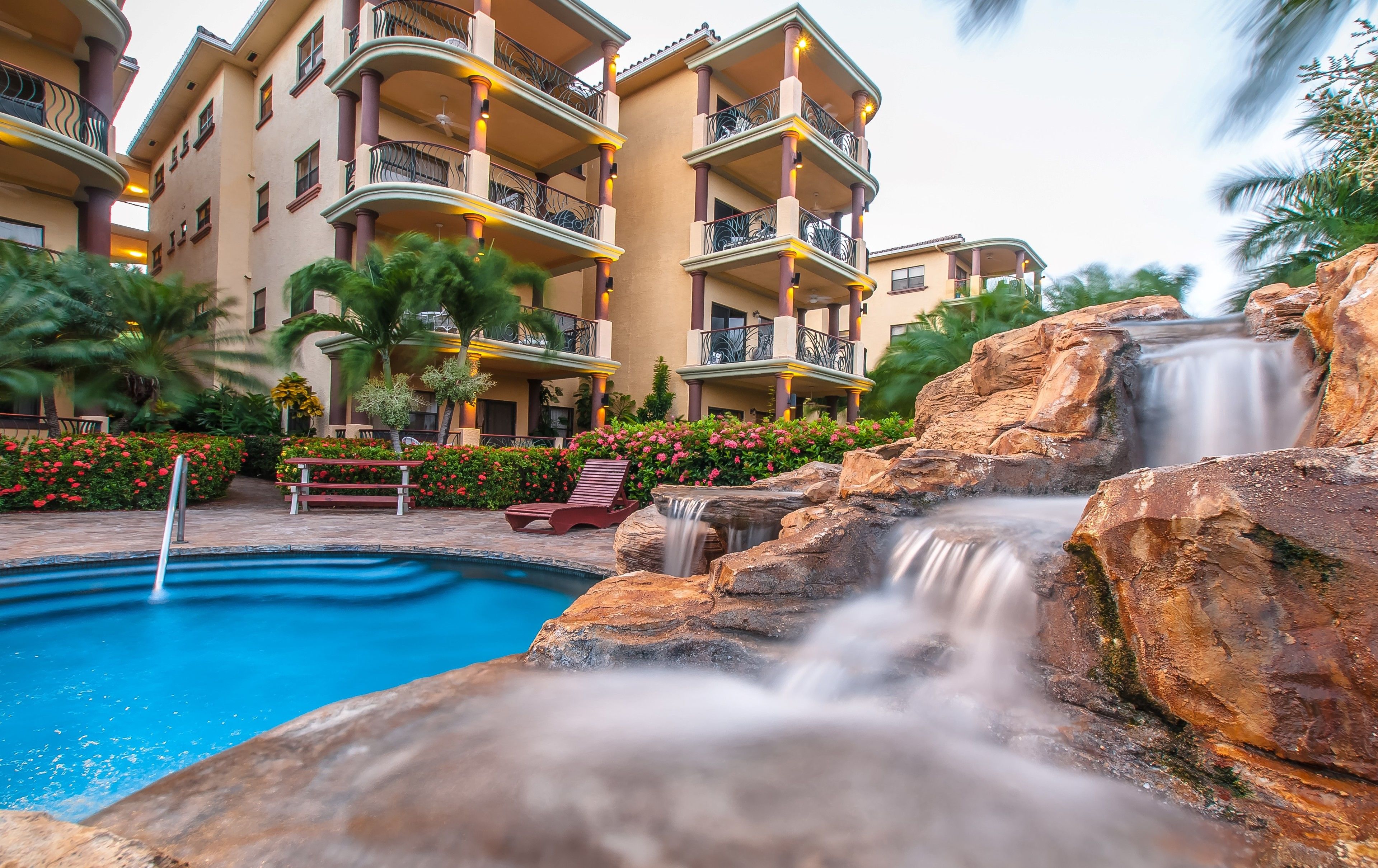 Clarion Suites Roatan at Pineapple Villas Clarion Suites Roatan at Pineapple Villas