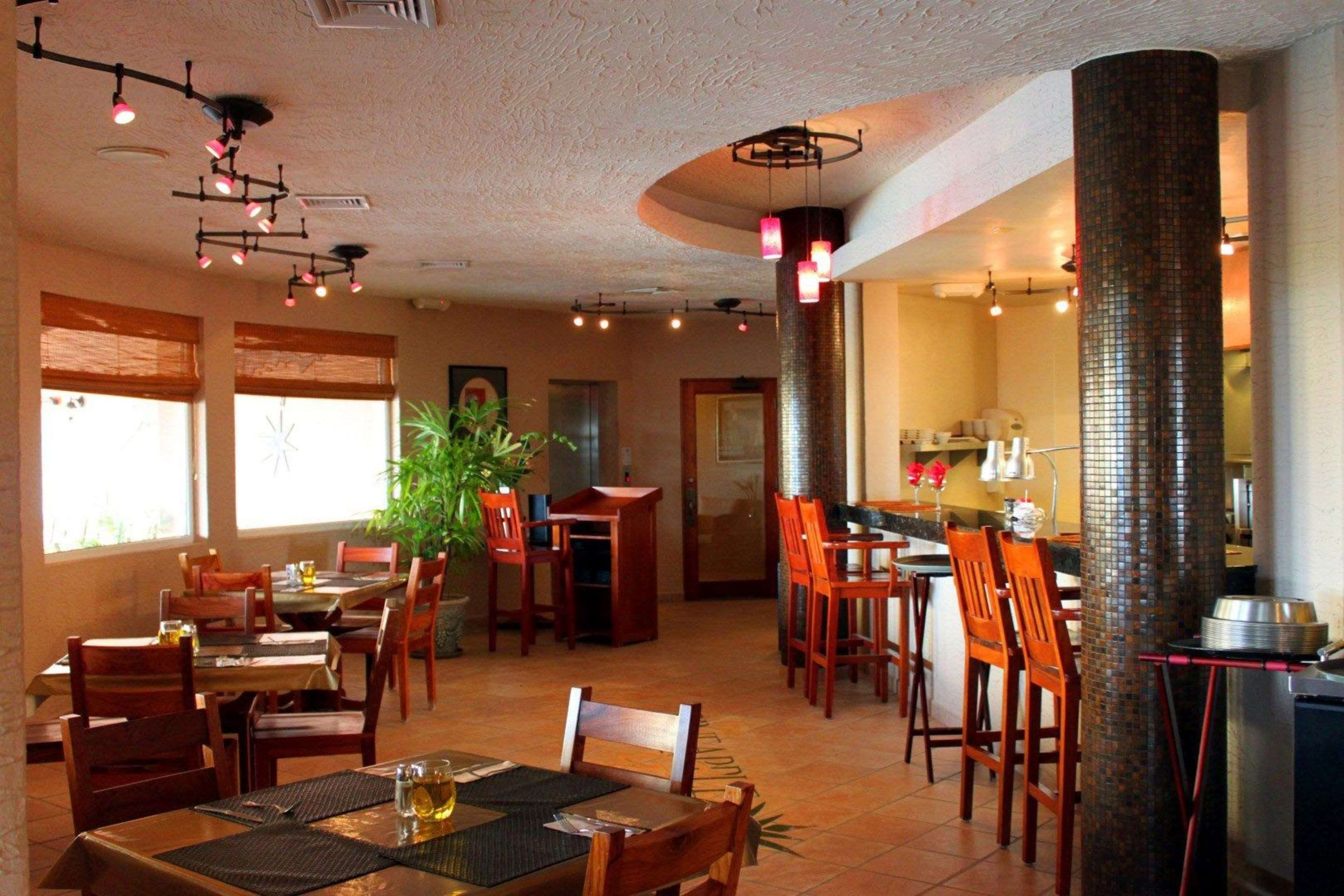 Clarion Suites Roatan at Pineapple Villas Clarion Suites Roatan at Pineapple Villas