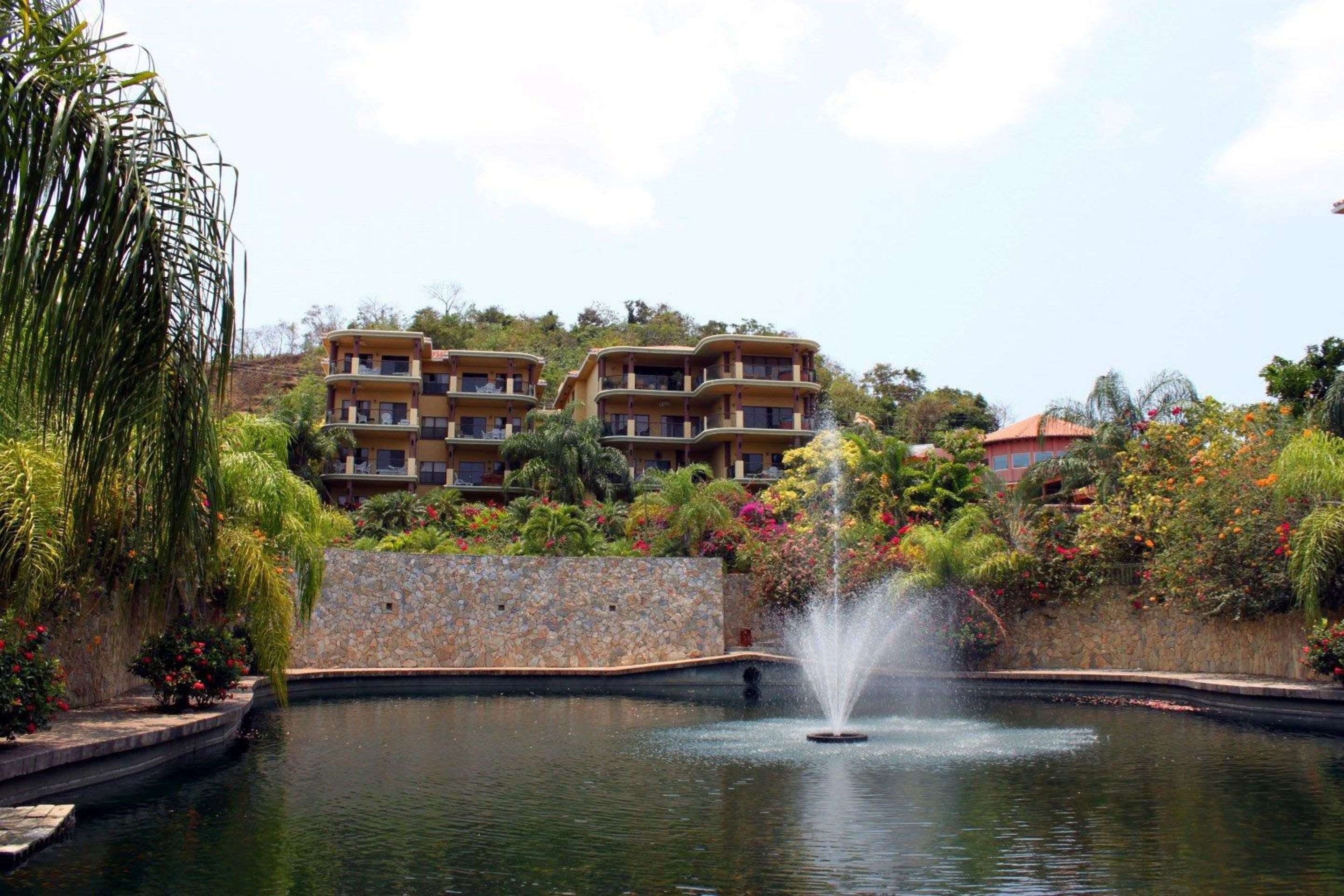 Clarion Suites Roatan at Pineapple Villas Clarion Suites Roatan at Pineapple Villas