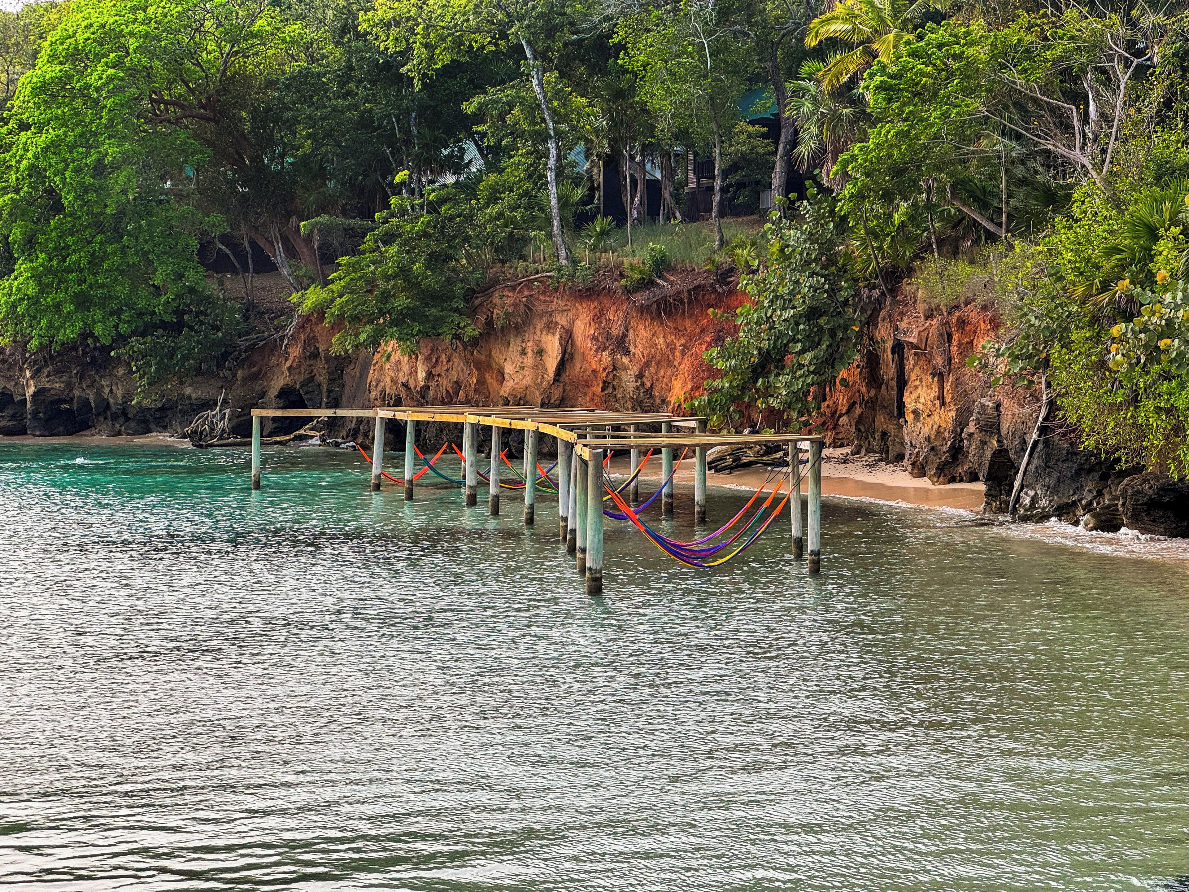 Hotel Roatán Media Luna Resort Affiliated by Meliá Hotel Roatán Media Luna Resort Affiliated by Meliá