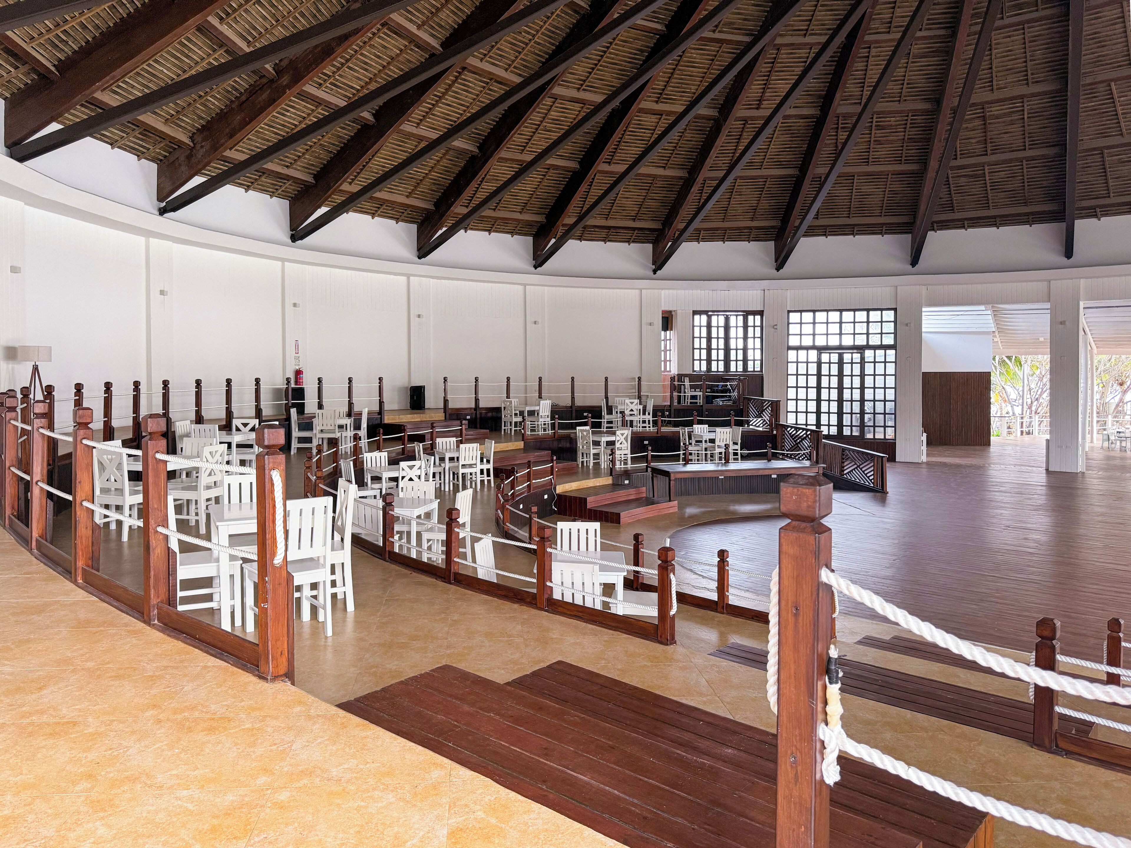 Hotel Roatán Media Luna Resort Affiliated by Meliá Hotel Roatán Media Luna Resort Affiliated by Meliá