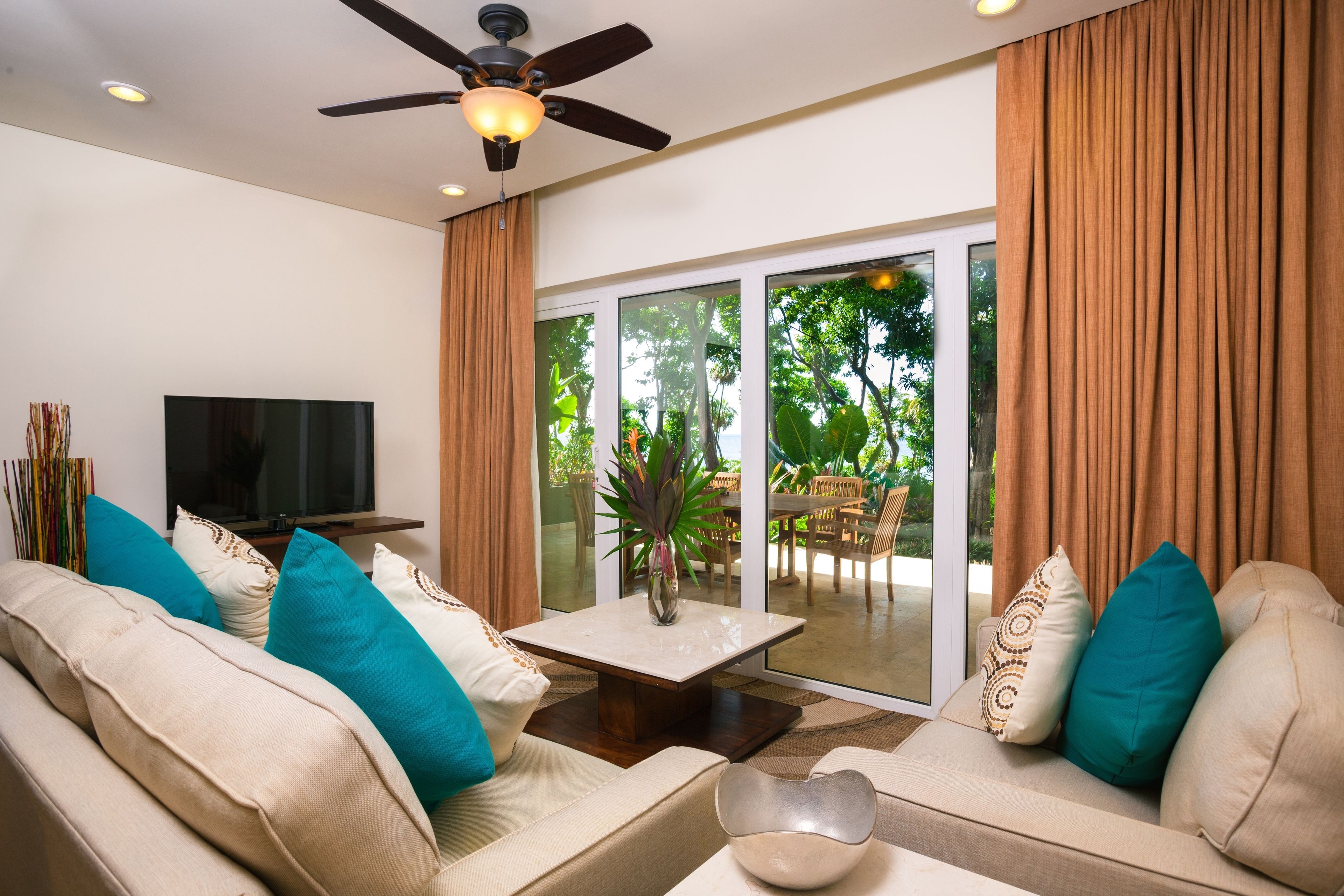 Kimpton Grand Roatán Resort & Spa Kimpton Grand Roatán Resort & Spa