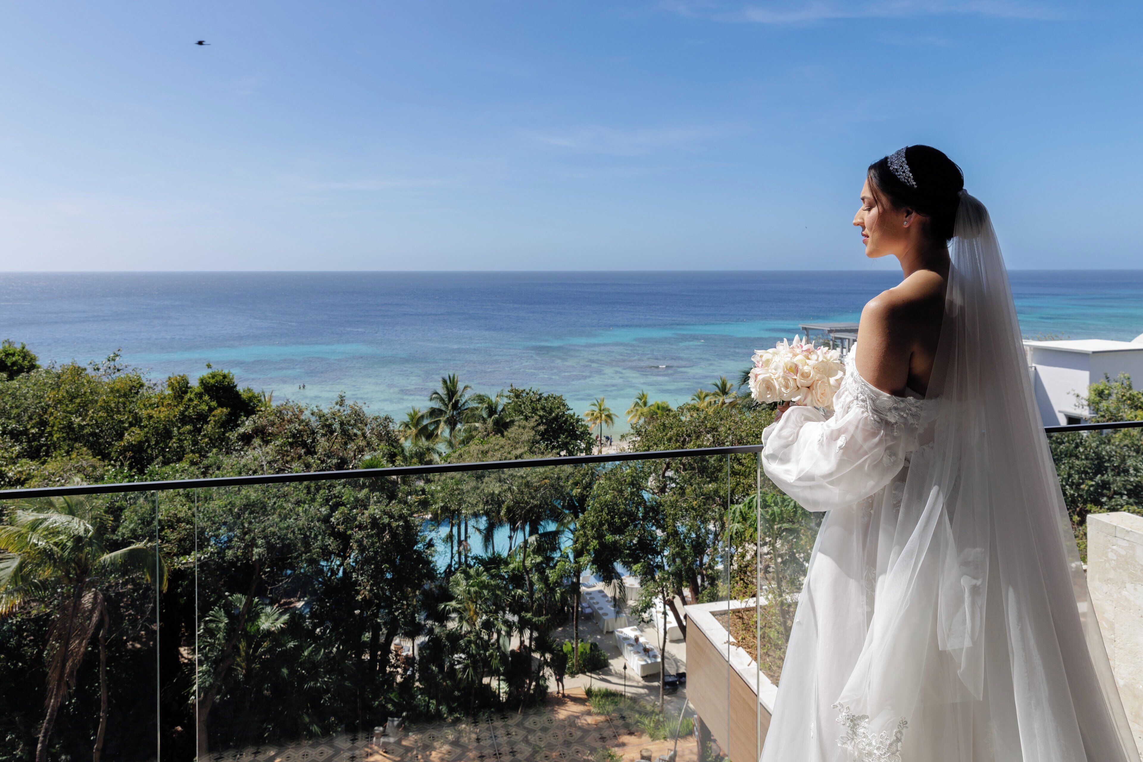 Kimpton Grand Roatán Resort & Spa Kimpton Grand Roatán Resort & Spa