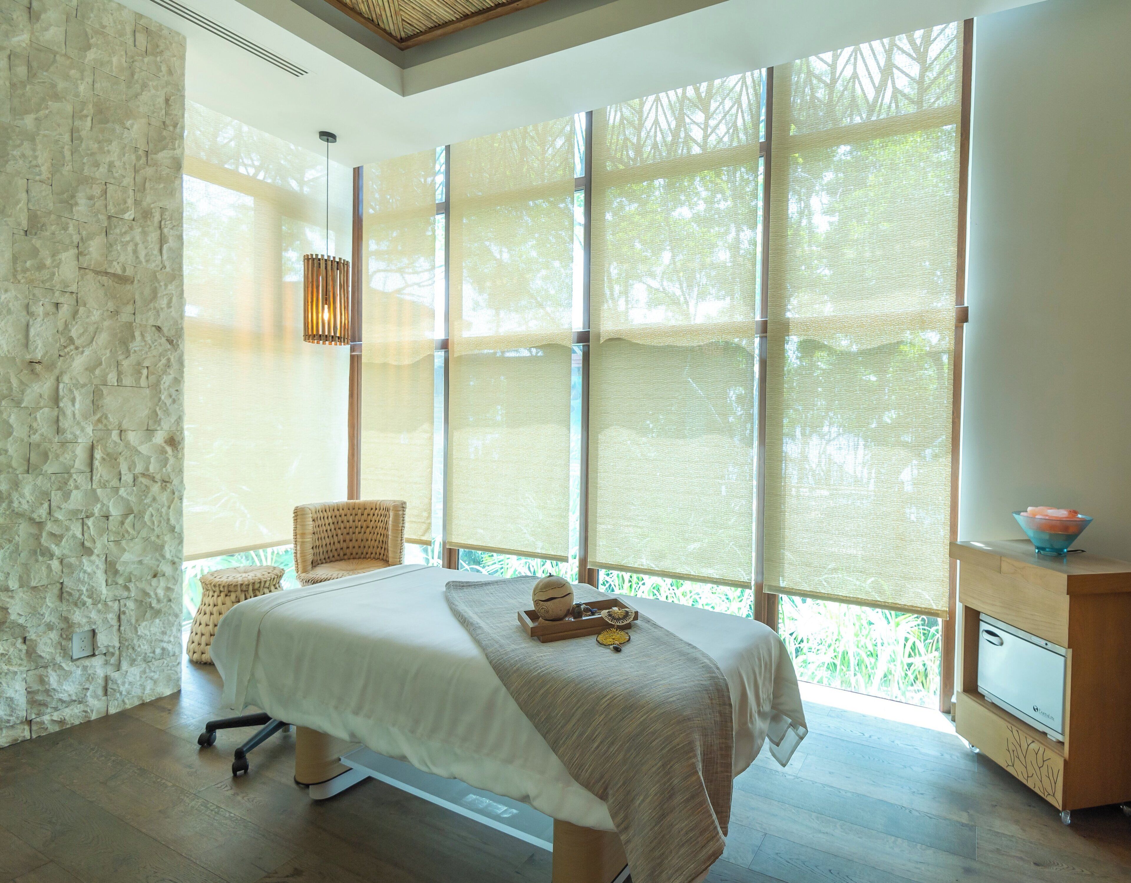 Kimpton Grand Roatán Resort & Spa Kimpton Grand Roatán Resort & Spa