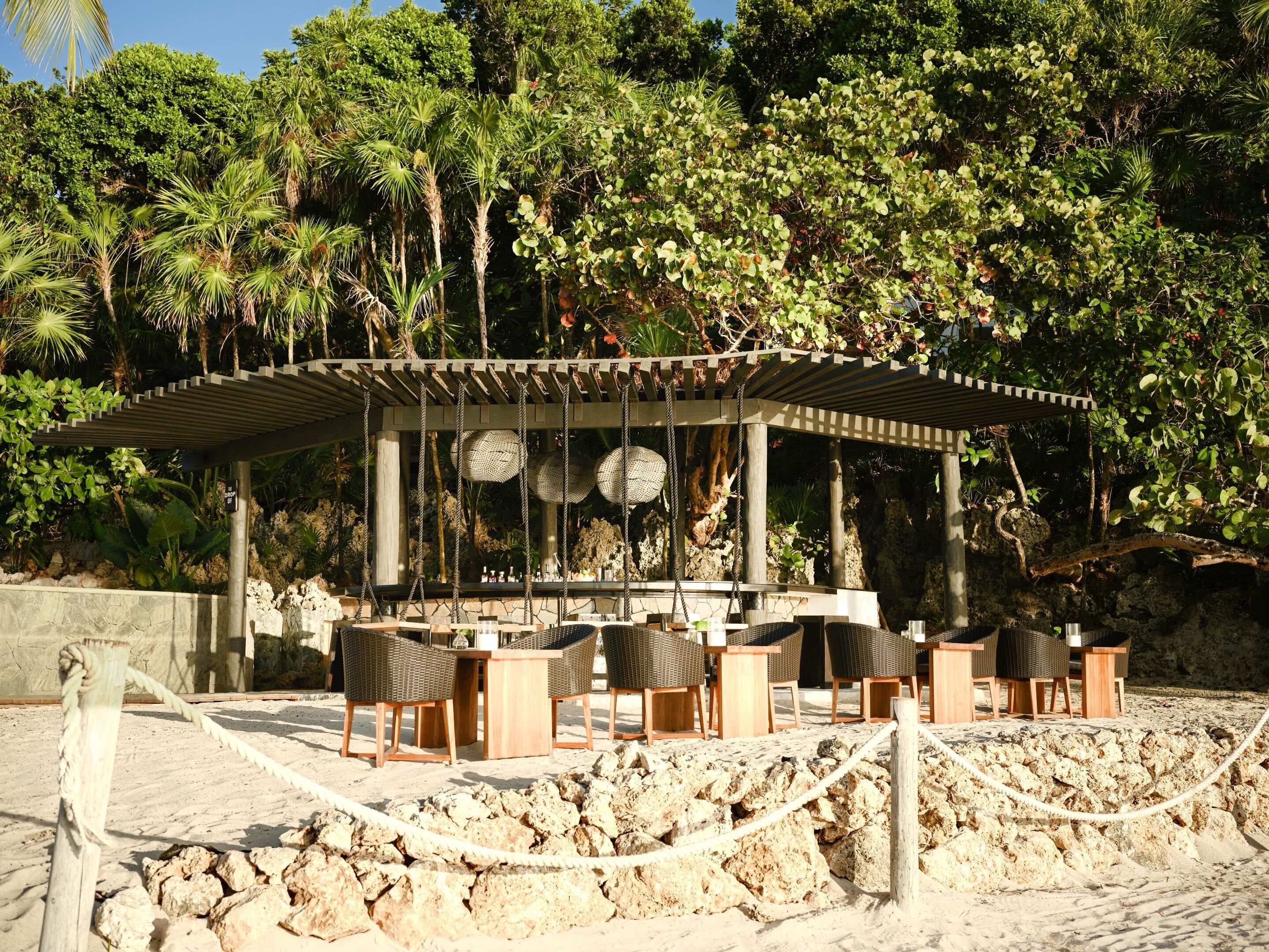 Kimpton Grand Roatán Resort & Spa Kimpton Grand Roatán Resort & Spa