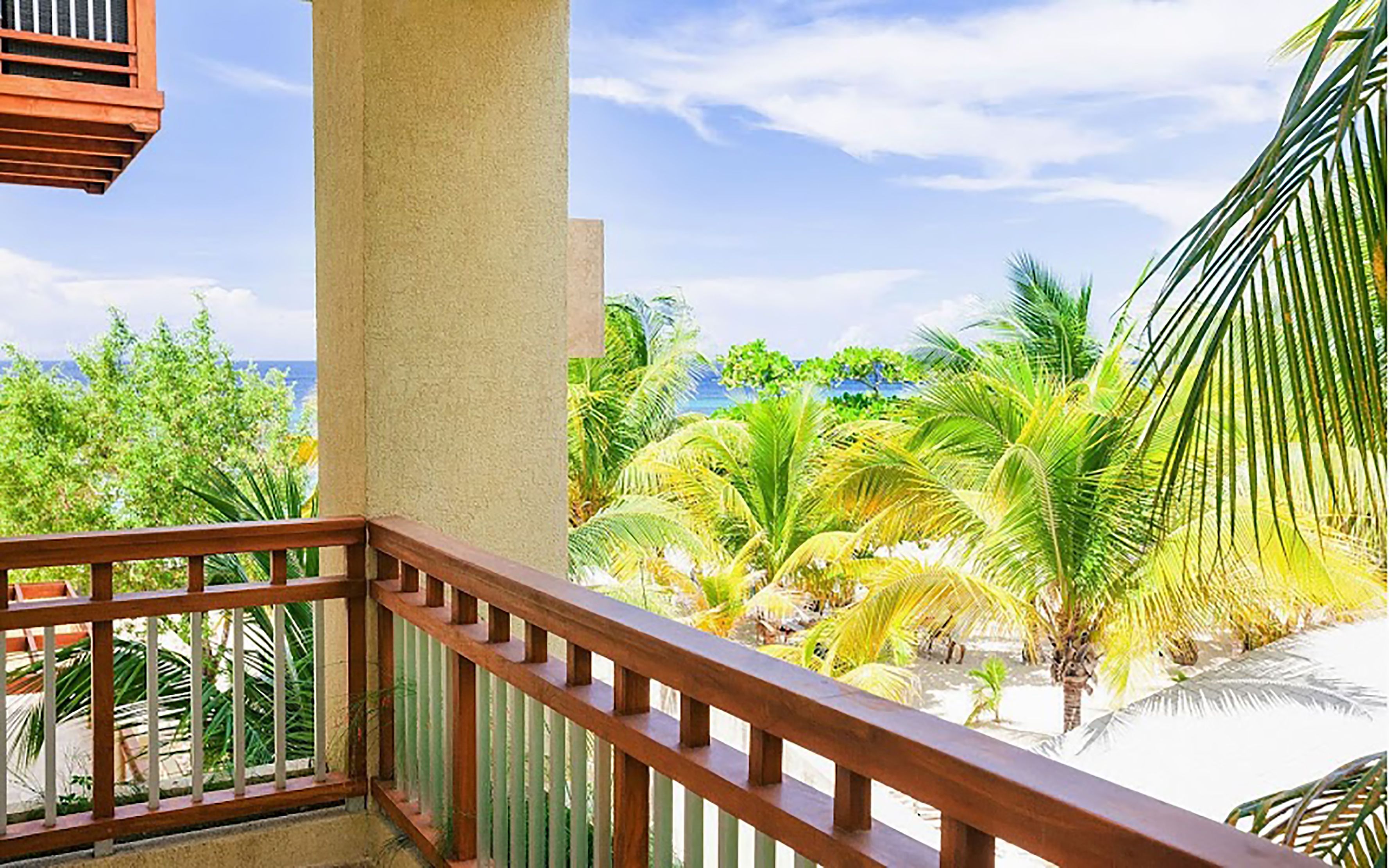 Kimpton Grand Roatán Resort & Spa Kimpton Grand Roatán Resort & Spa