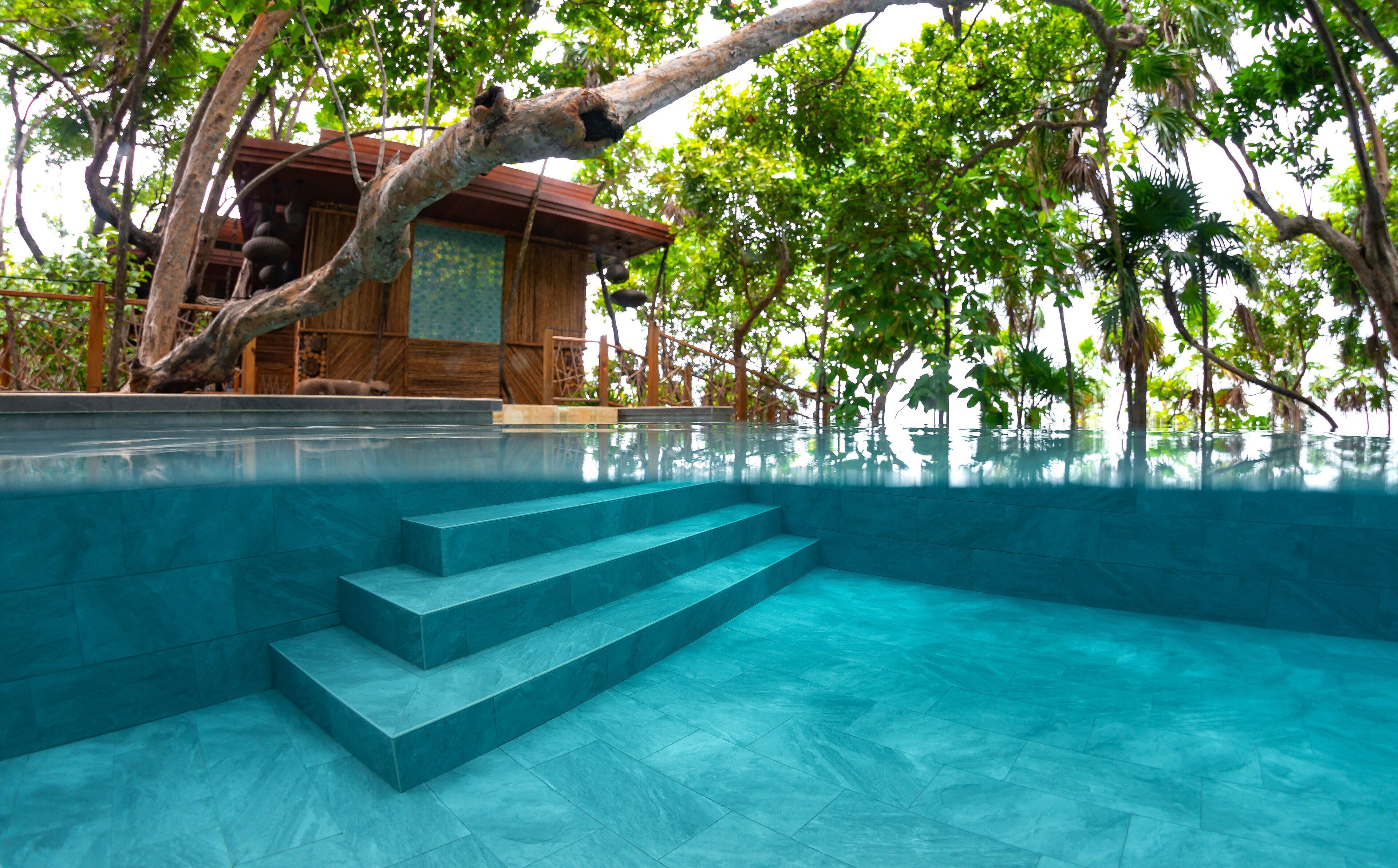 Kimpton Grand Roatán Resort & Spa Kimpton Grand Roatán Resort & Spa