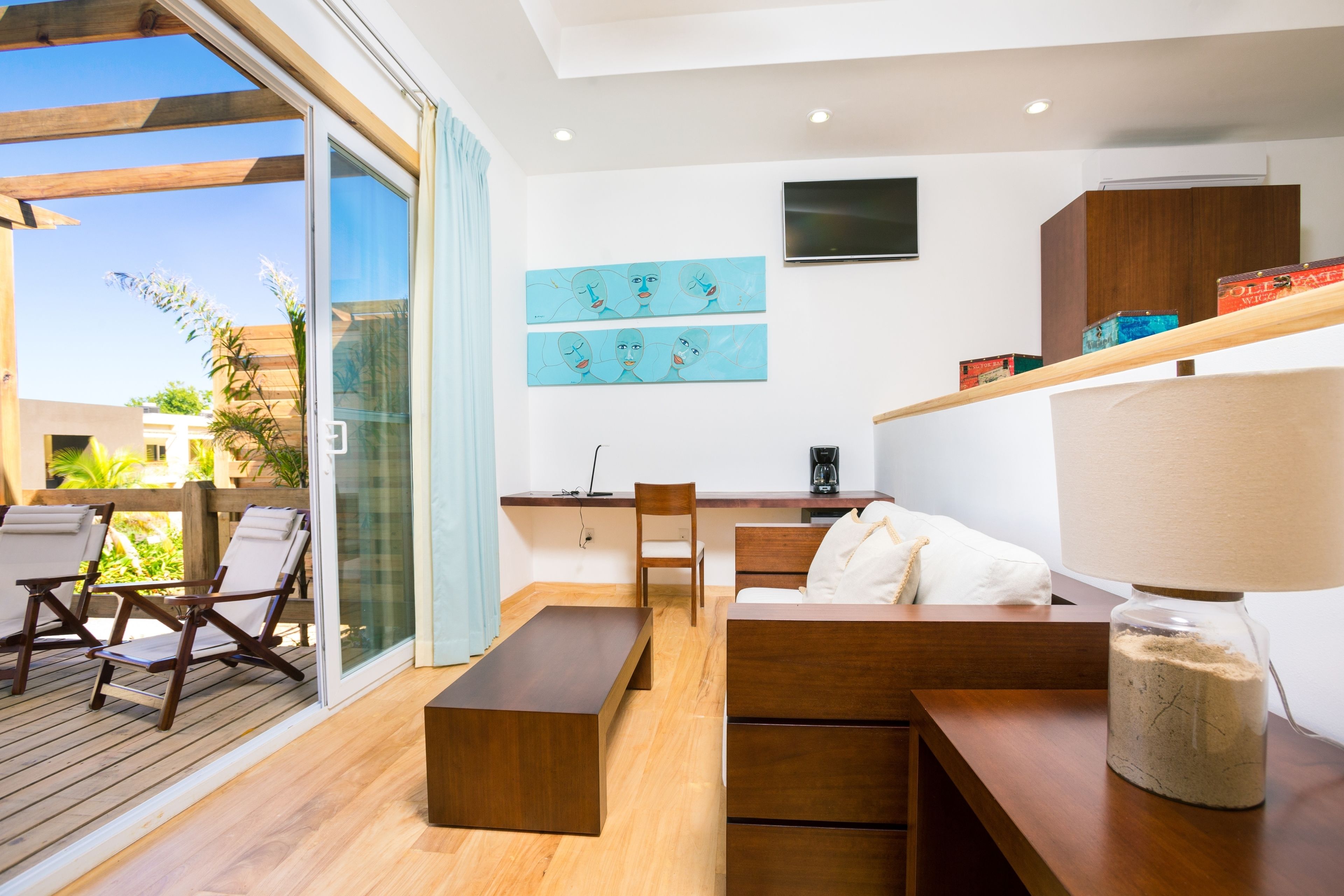 Kimpton Grand Roatán Resort & Spa Kimpton Grand Roatán Resort & Spa