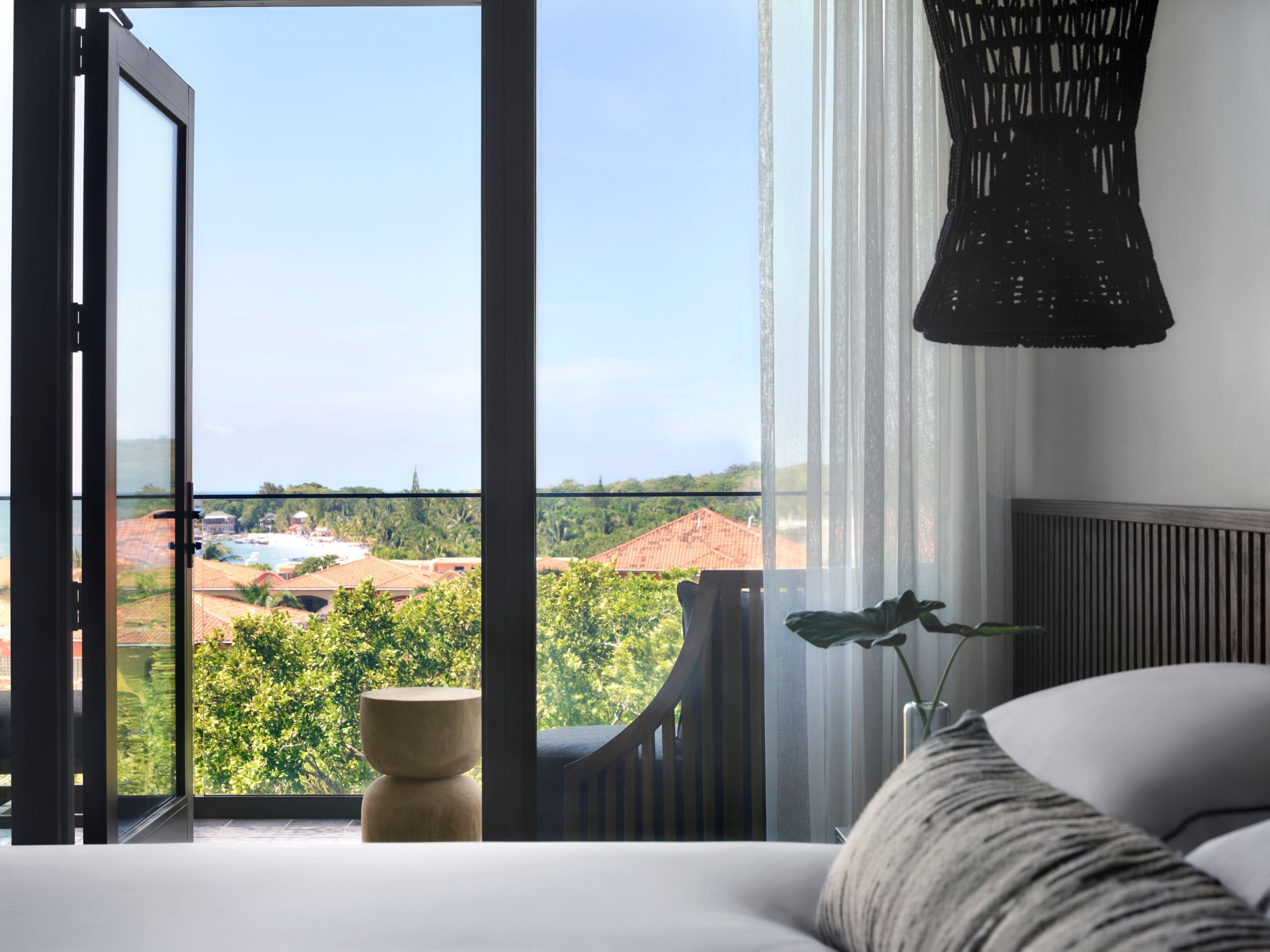 Kimpton Grand Roatán Resort & Spa Kimpton Grand Roatán Resort & Spa