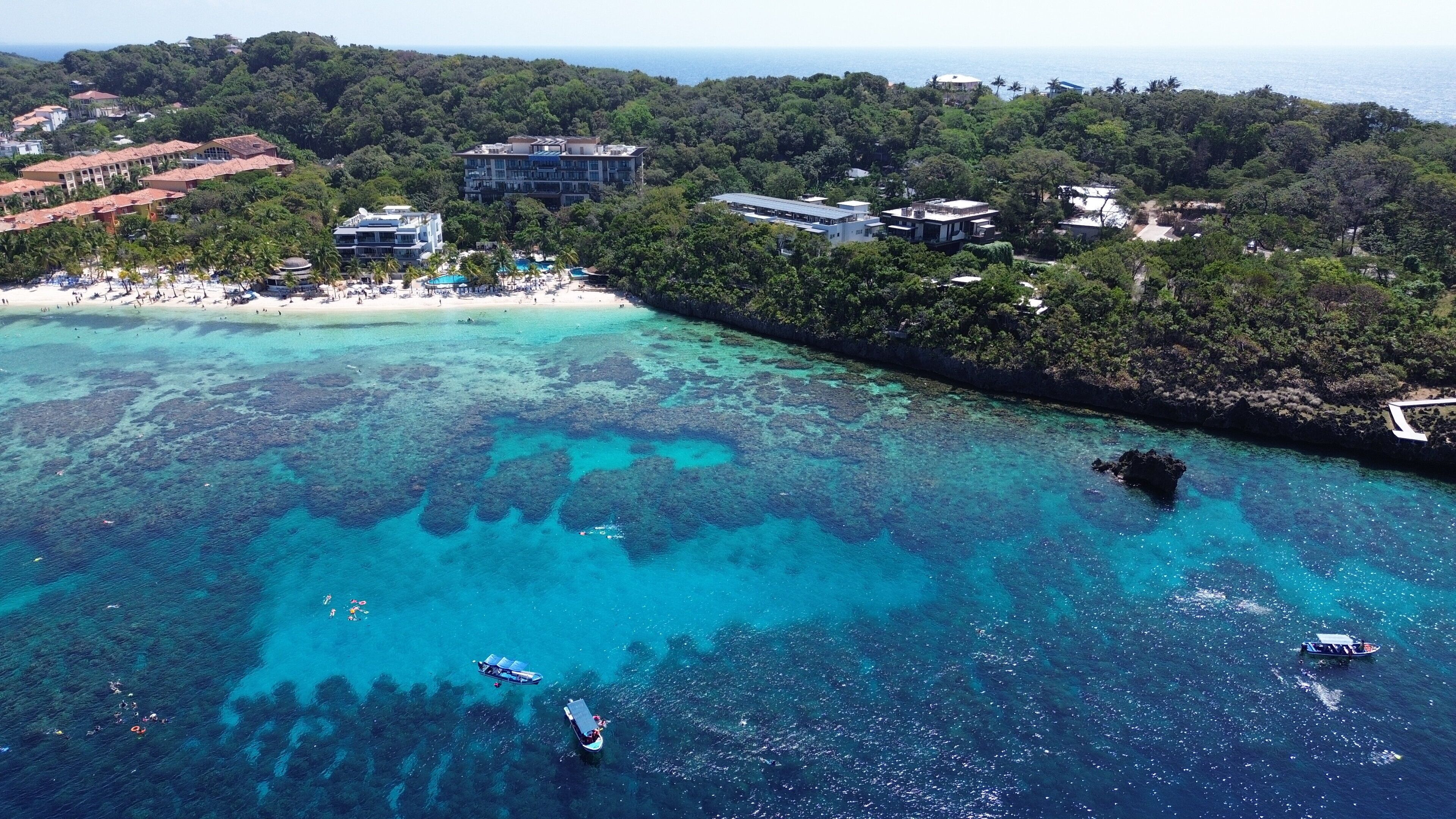 Kimpton Grand Roatán Resort & Spa Kimpton Grand Roatán Resort & Spa