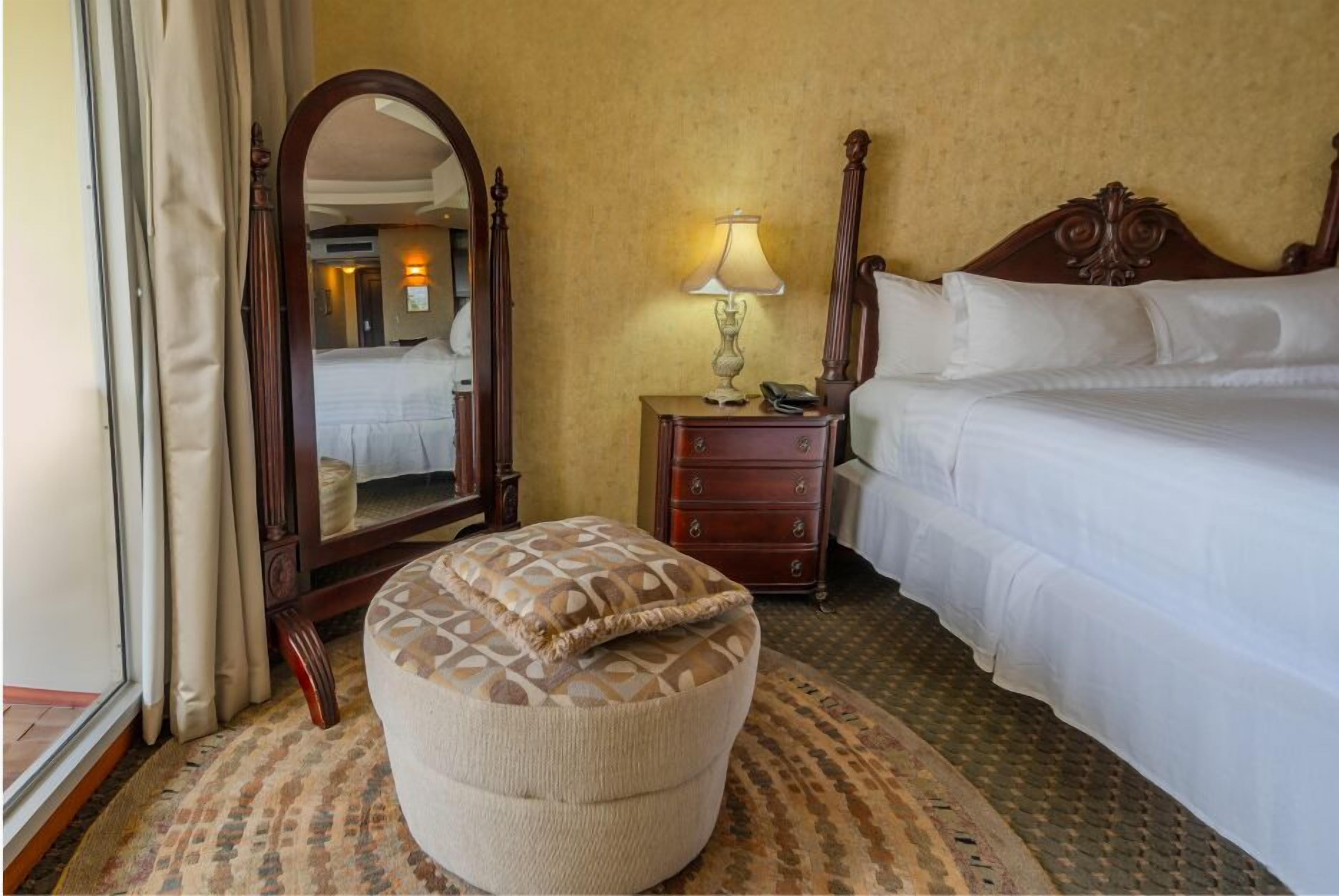 Plaza San Martin Plaza San Martin