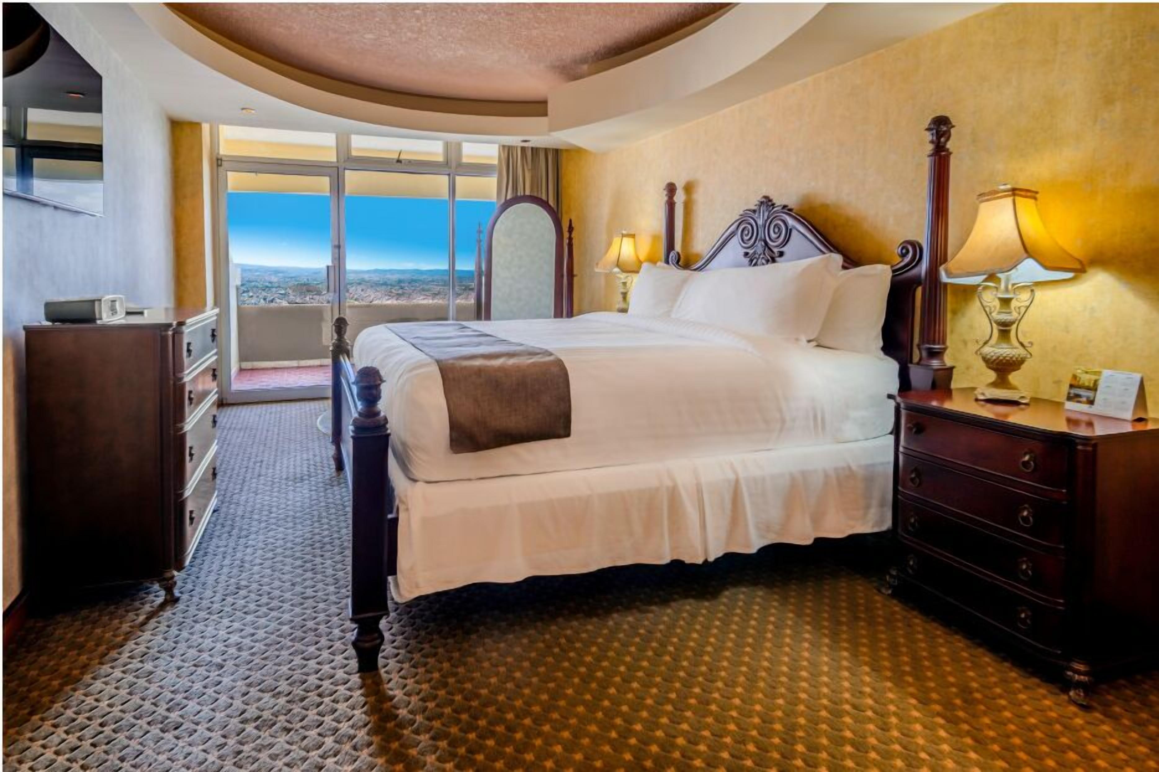 Plaza San Martin Plaza San Martin