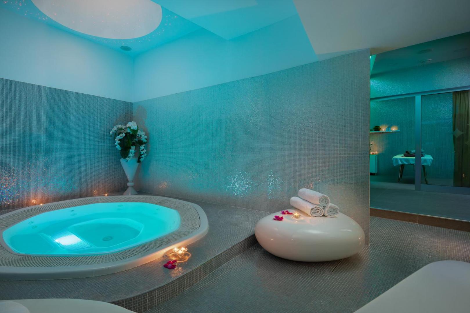 Luxe Boutique Hotel Luxe Boutique Hotel