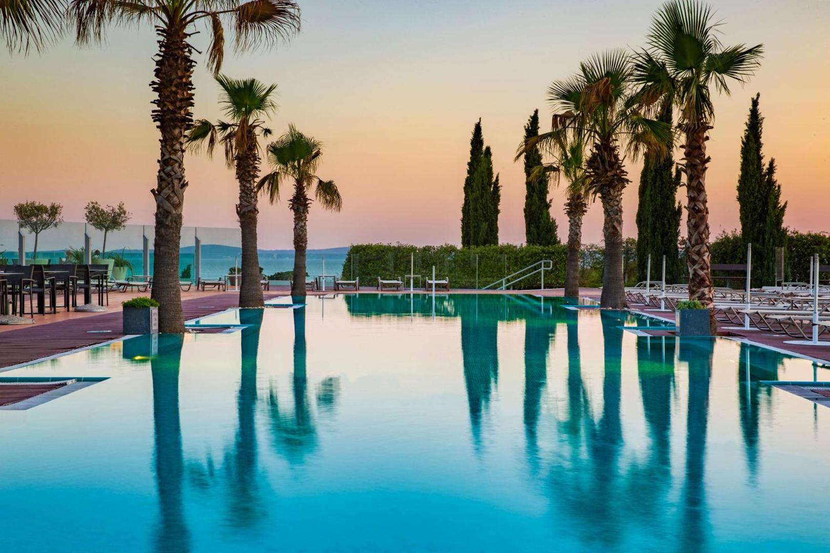 Radisson Blu Resort & Spa Split Radisson Blu Resort & Spa Split