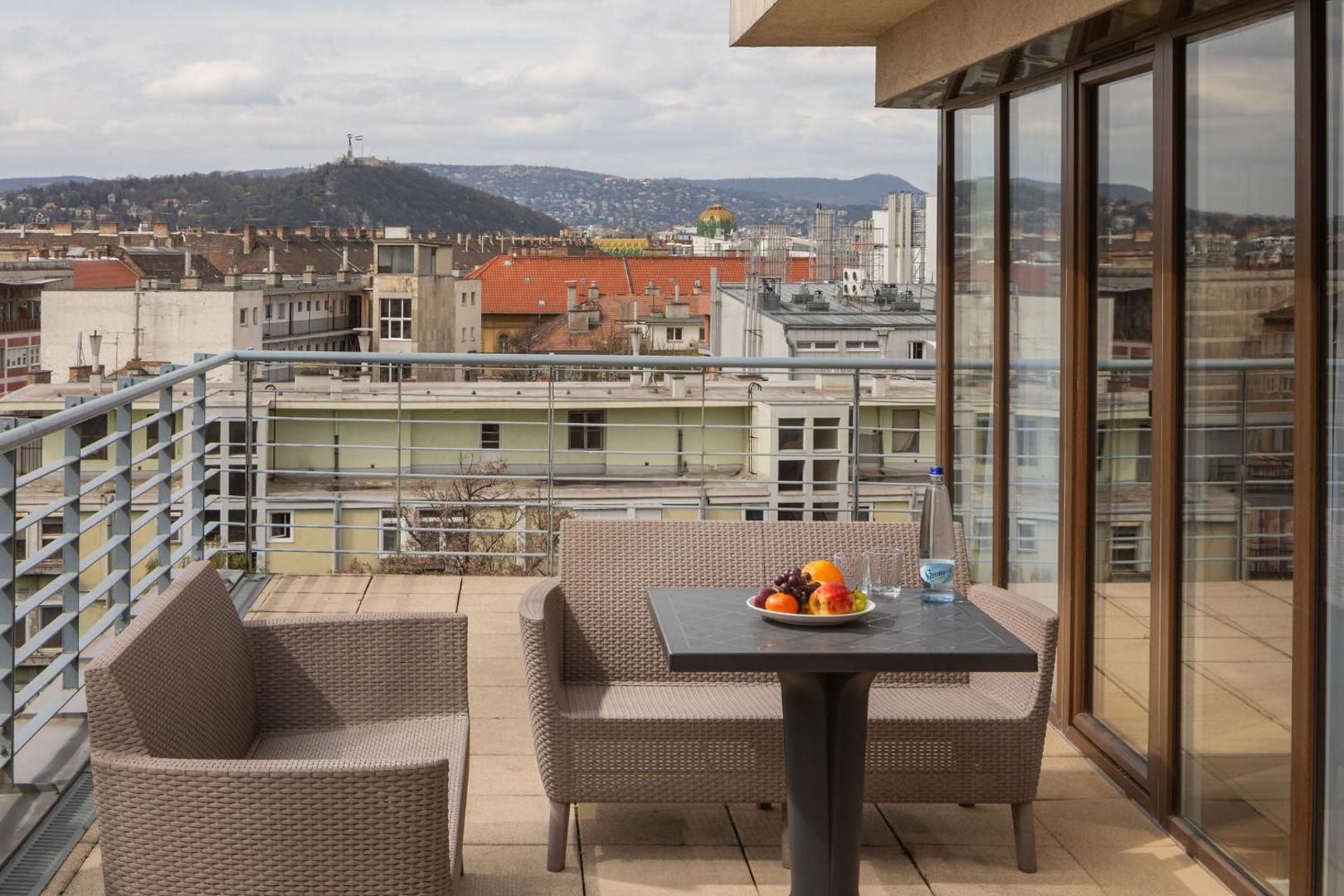 Escala Hotel & Suites Escala Hotel & Suites
