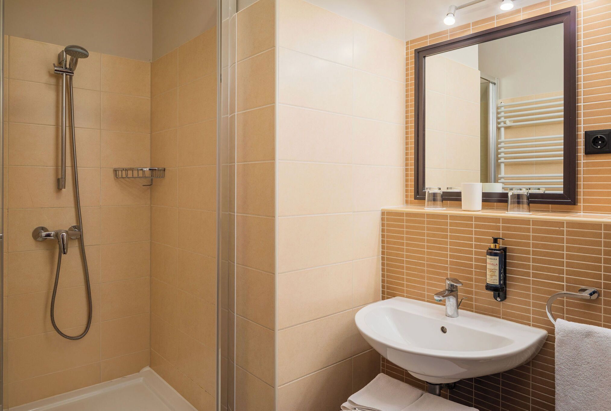 Escala Hotel & Suites Escala Hotel & Suites