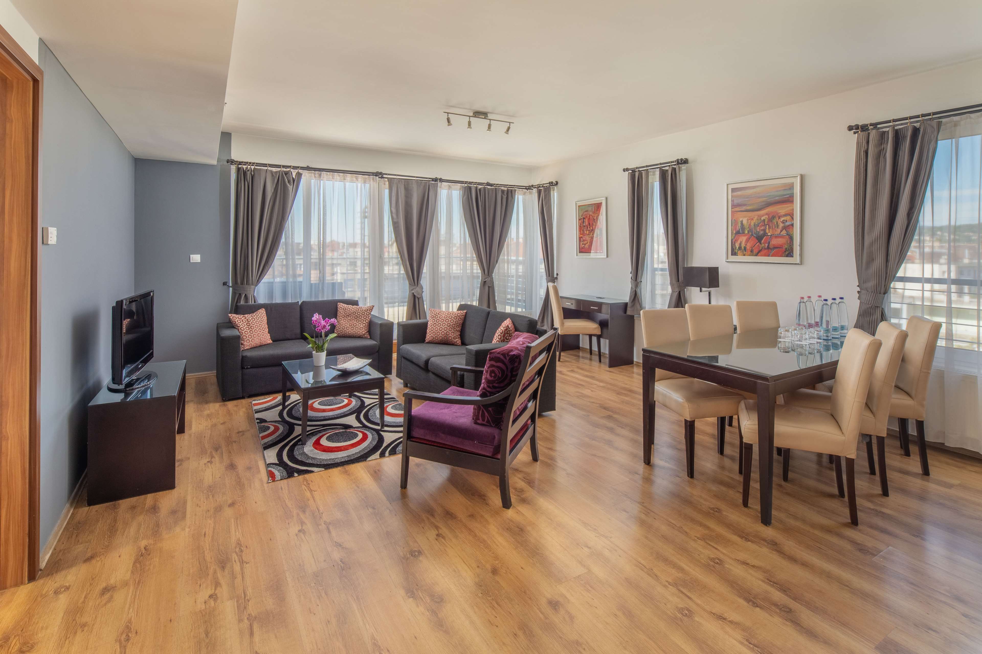 Escala Hotel & Suites Escala Hotel & Suites
