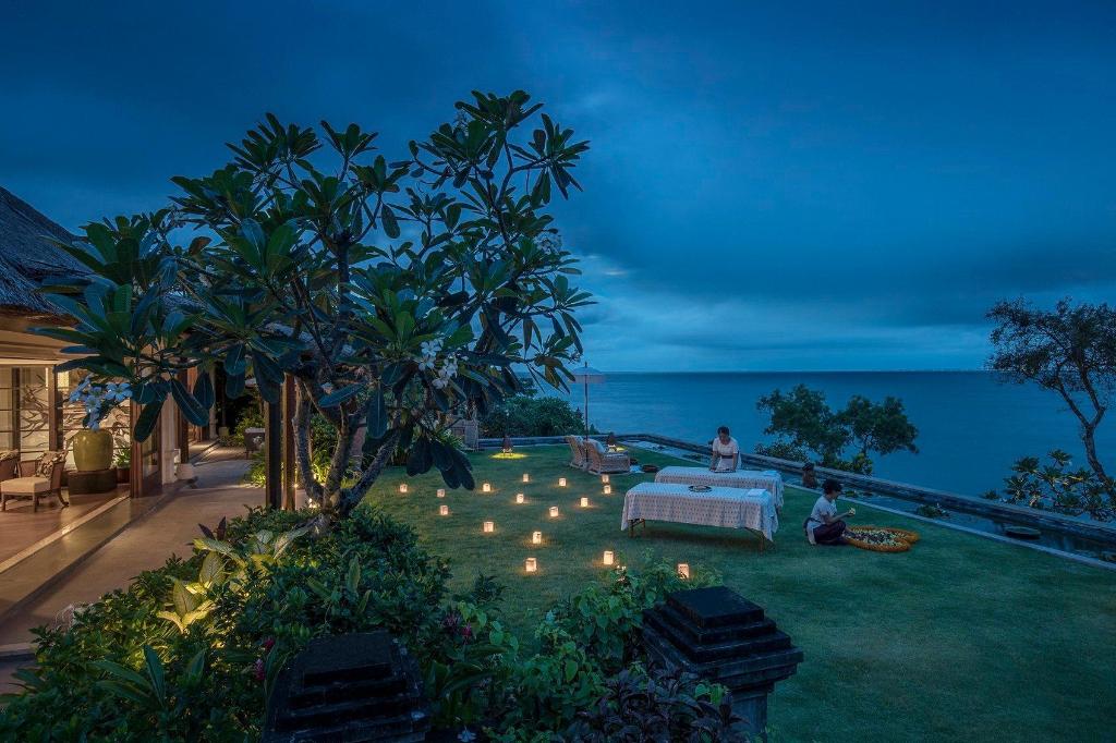 Four Seasons Resort Bali at Jimbaran Bay Four Seasons Resort Bali at Jimbaran Bay