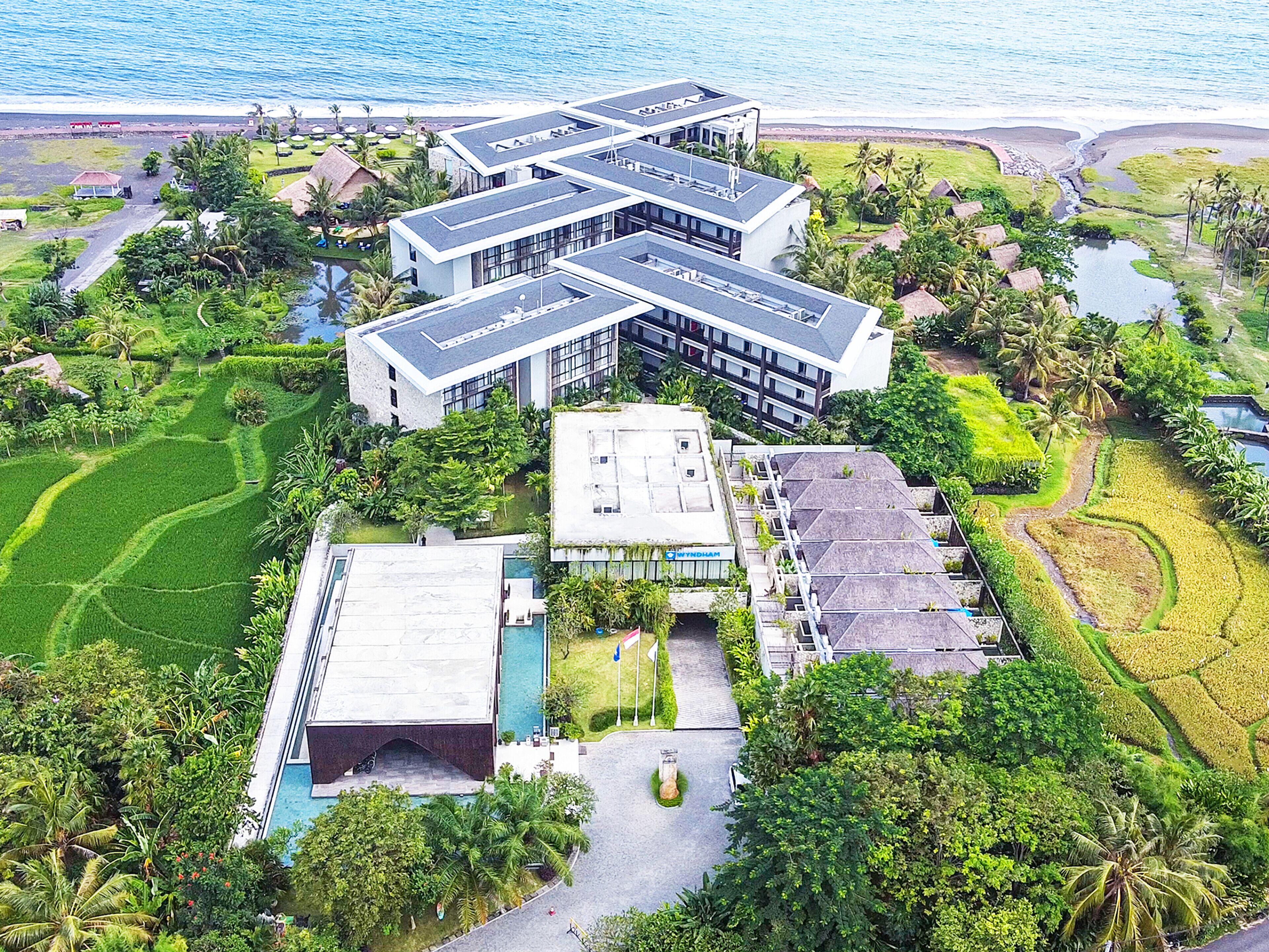 Wyndham Tamansari Jivva Resort Bali Wyndham Tamansari Jivva Resort Bali
