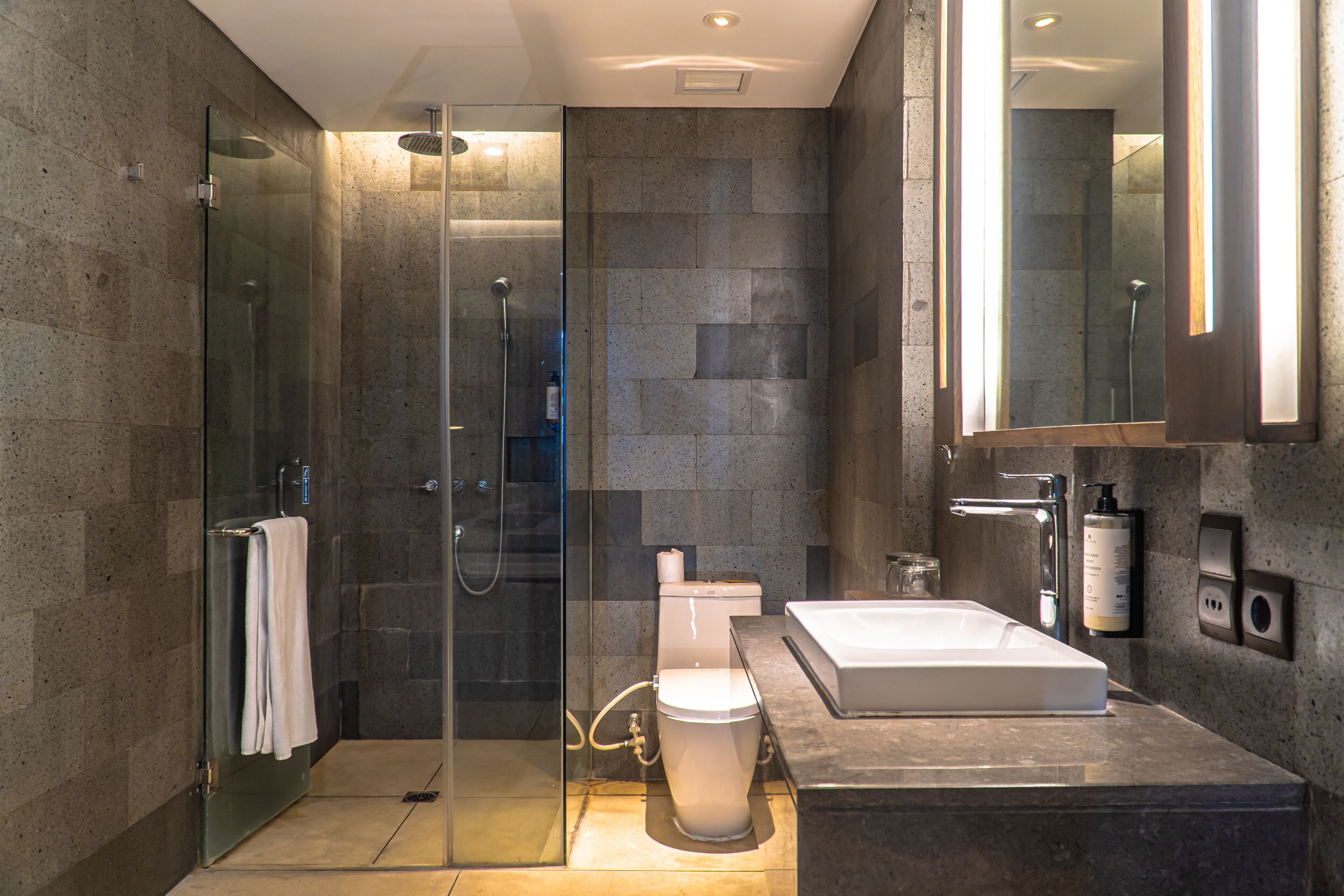 Wyndham Tamansari Jivva Resort Bali Wyndham Tamansari Jivva Resort Bali
