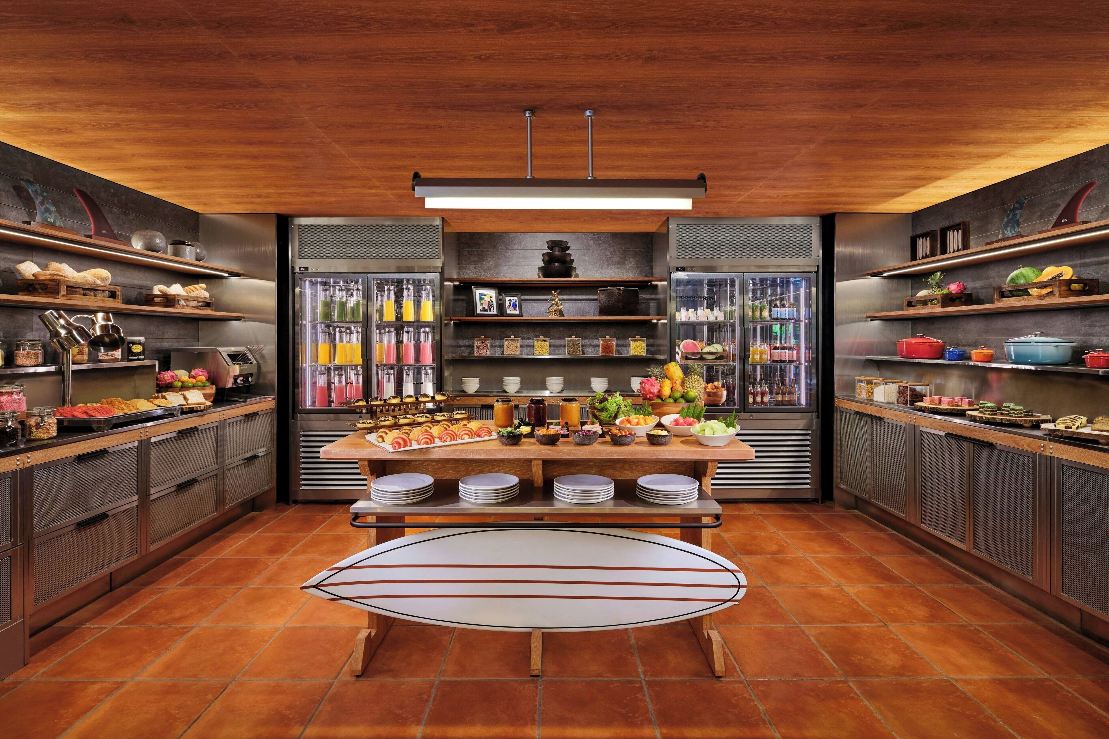 Aloft Bali Kuta at Beachwalk