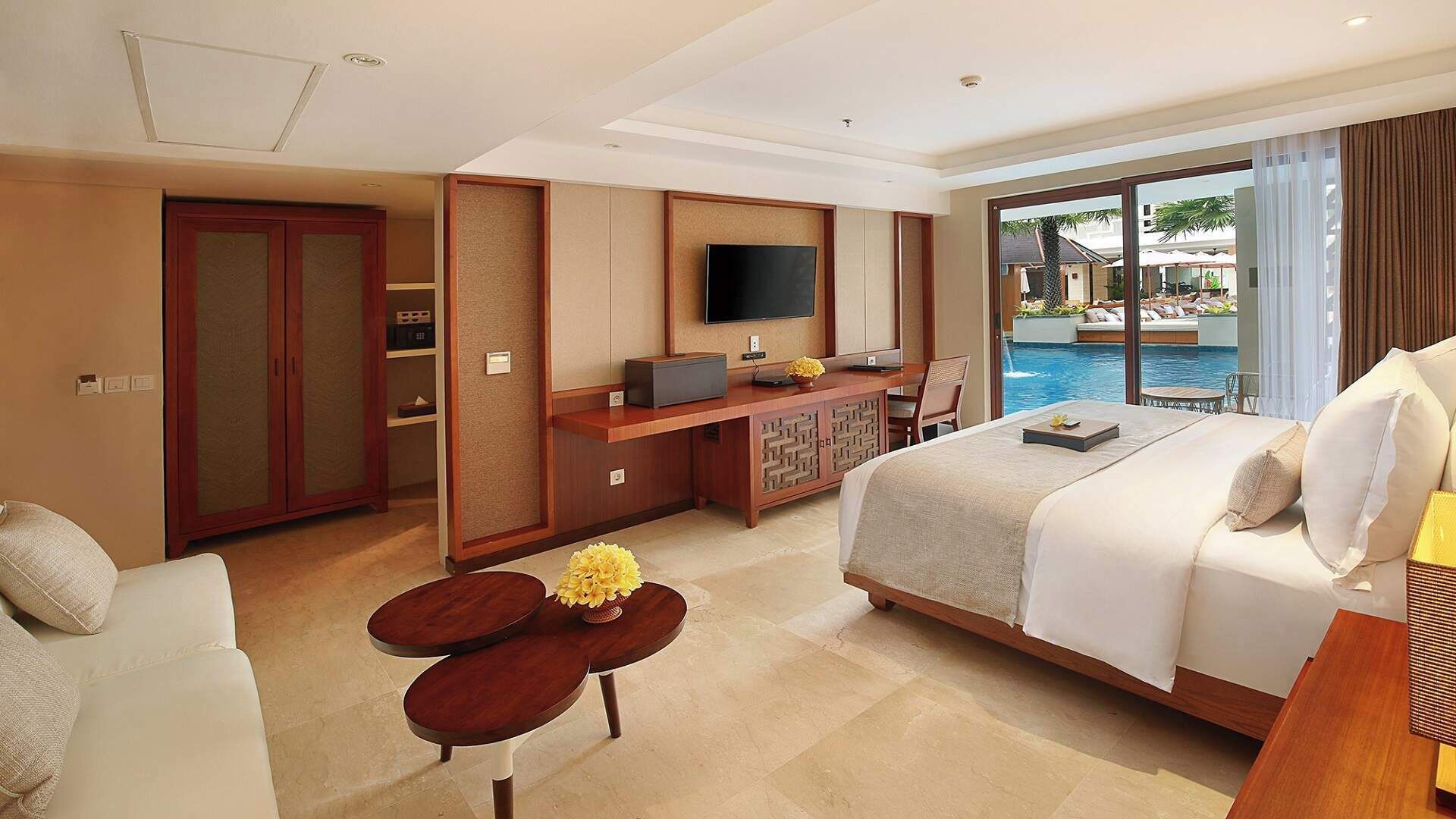 The Bandha Hotel & Suites