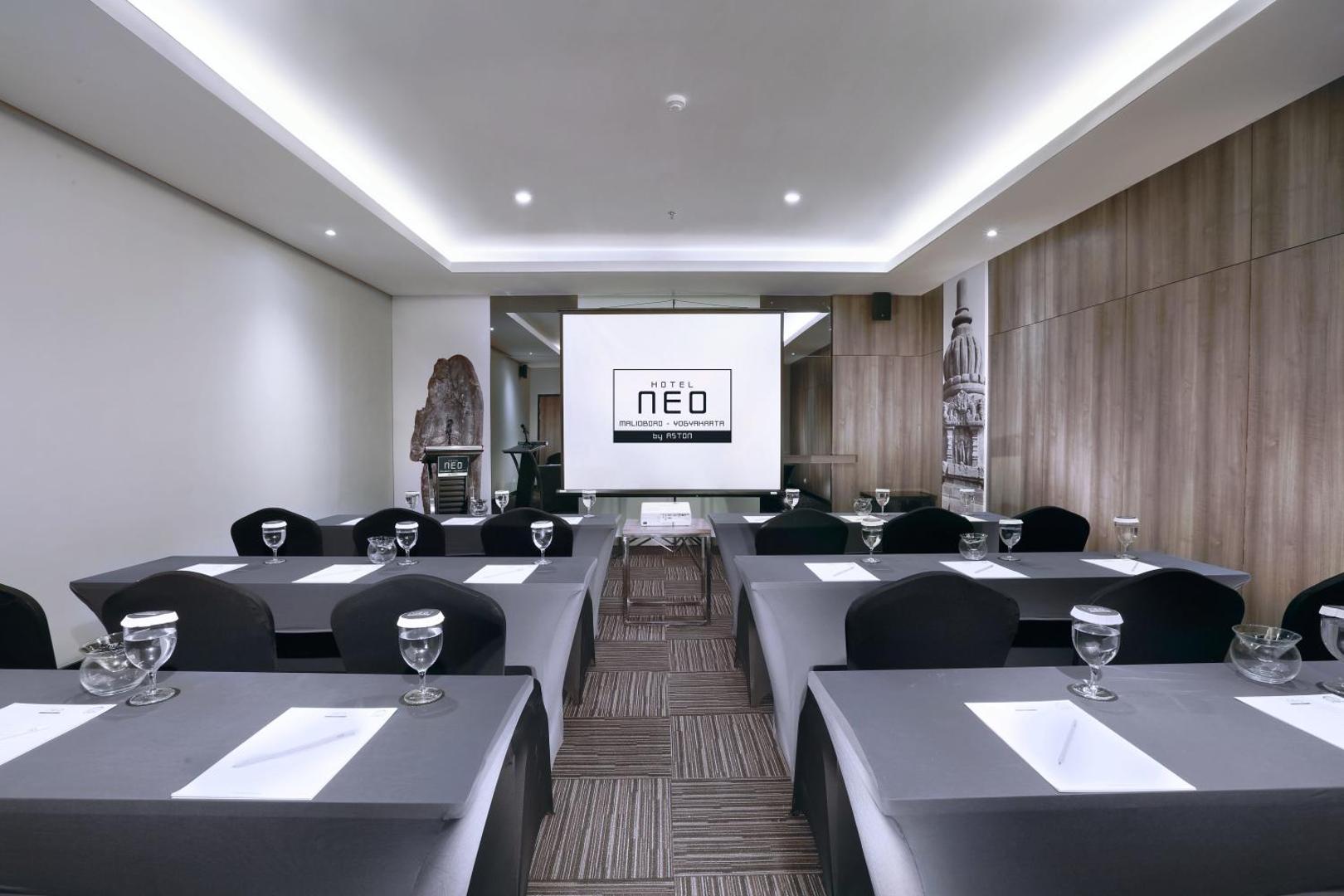 Hotel NEO Malioboro Yogyakarta Hotel NEO Malioboro Yogyakarta