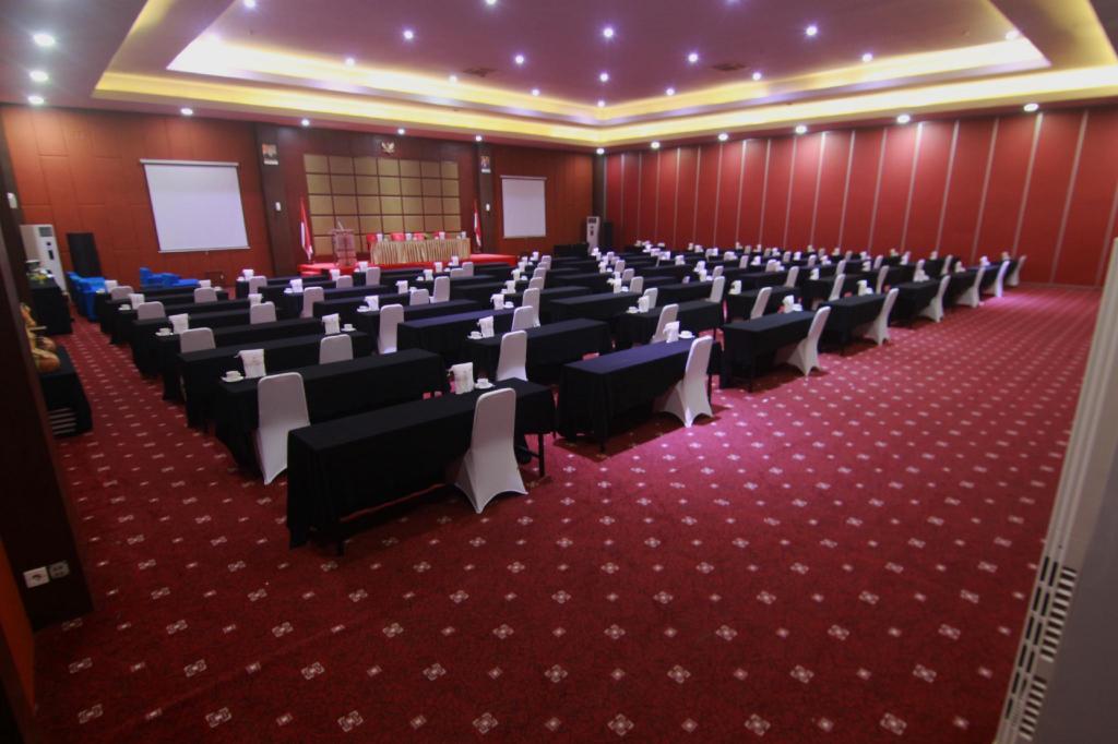 Merapi Merbabu Hotel Yogyakarta Powered by Archipelago Merapi Merbabu Hotel Yogyakarta Powered by Archipelago