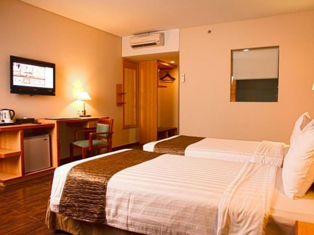 Merapi Merbabu Hotel Yogyakarta Powered by Archipelago Merapi Merbabu Hotel Yogyakarta Powered by Archipelago