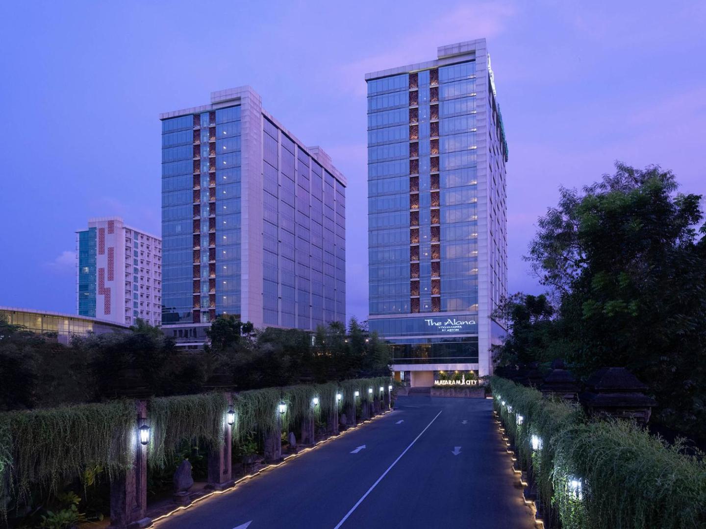 The Alana Yogyakarta Hotel & Convention Center The Alana Yogyakarta Hotel & Convention Center