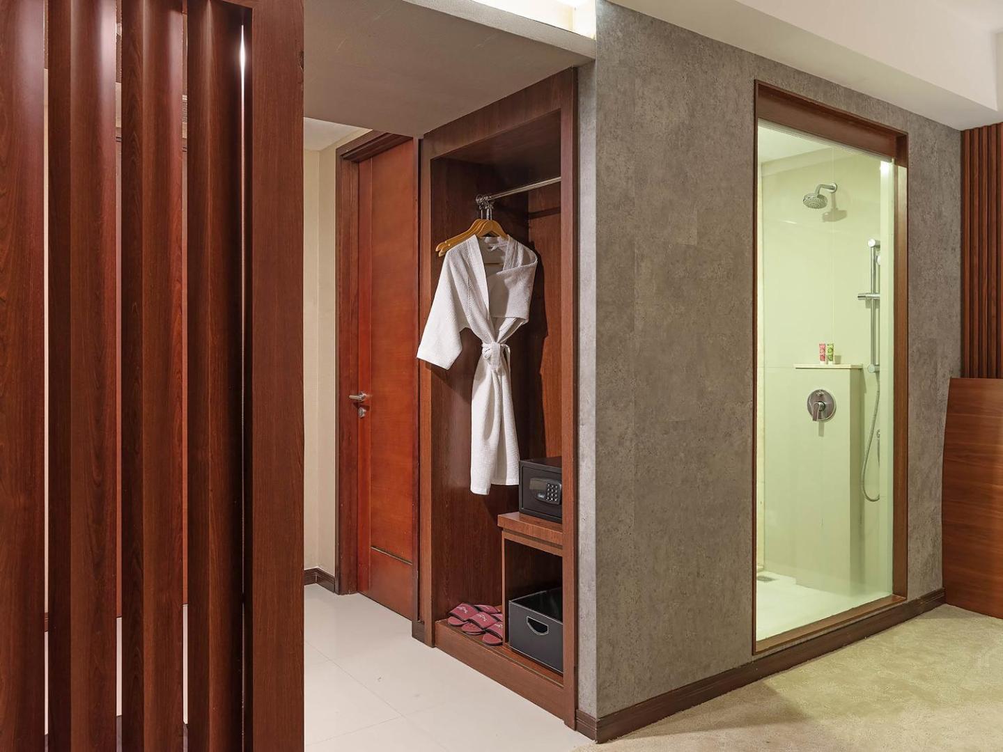 The Alana Yogyakarta Hotel & Convention Center The Alana Yogyakarta Hotel & Convention Center