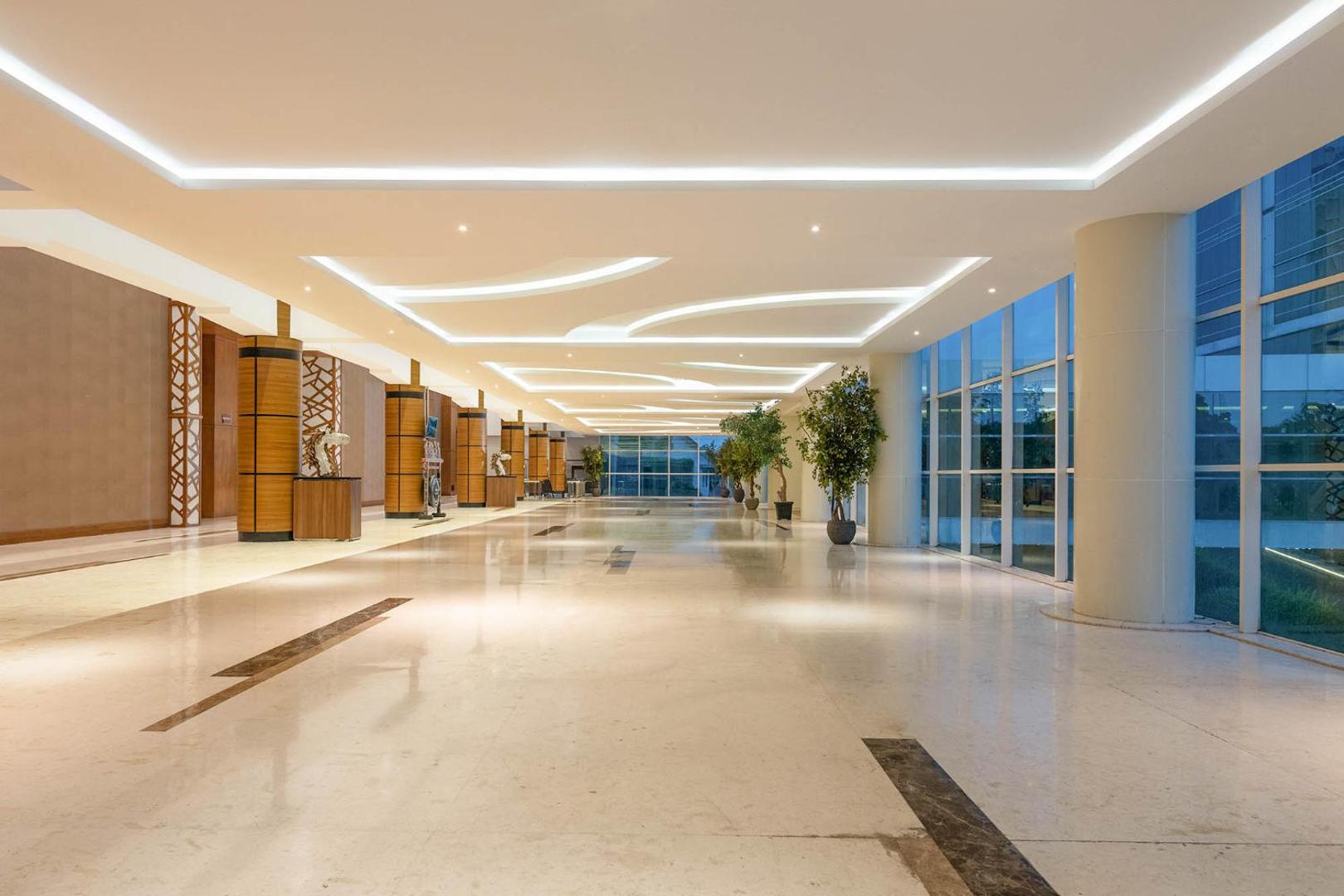 The Alana Yogyakarta Hotel & Convention Center The Alana Yogyakarta Hotel & Convention Center