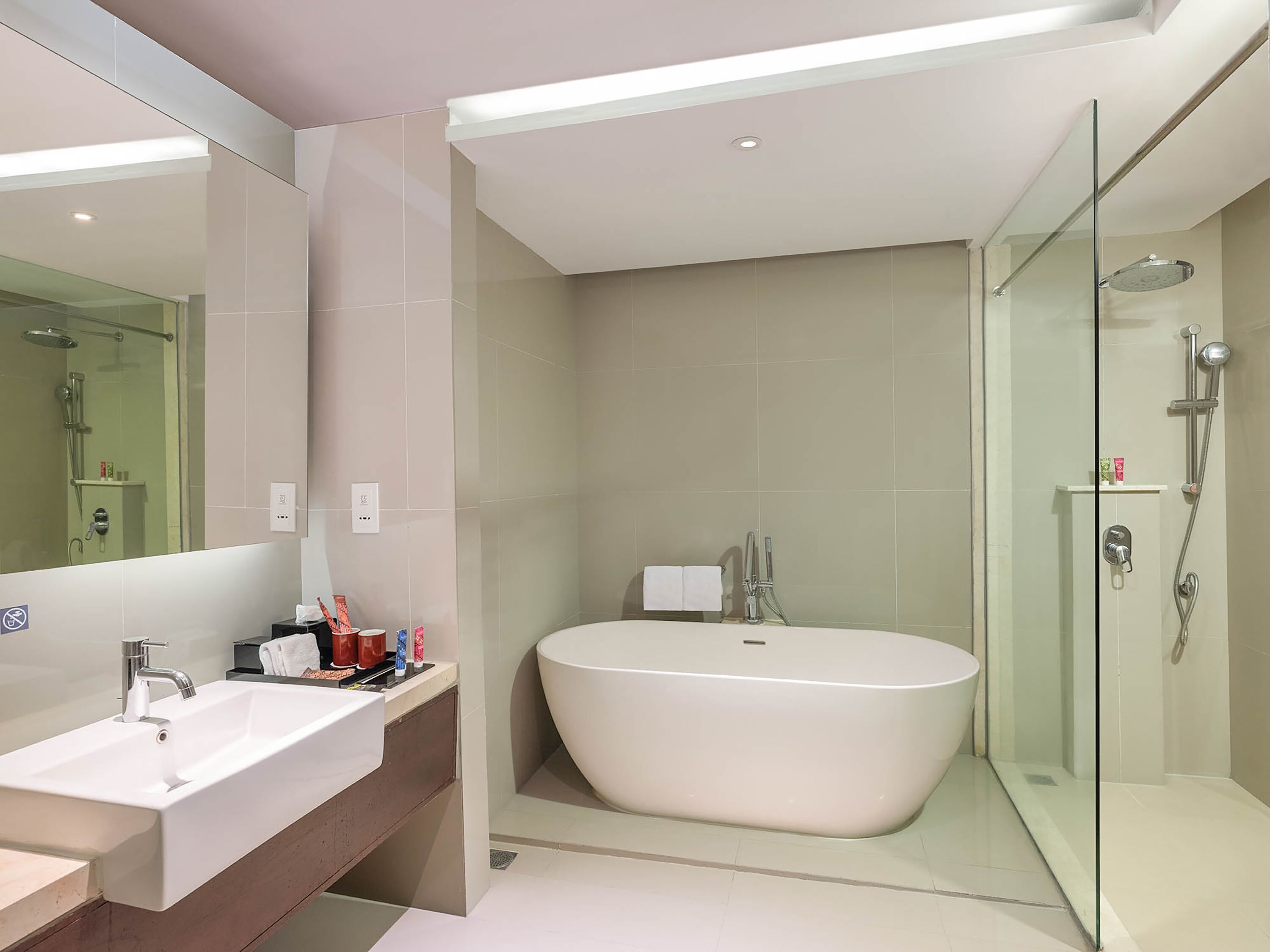 The Alana Yogyakarta Hotel & Convention Center The Alana Yogyakarta Hotel & Convention Center