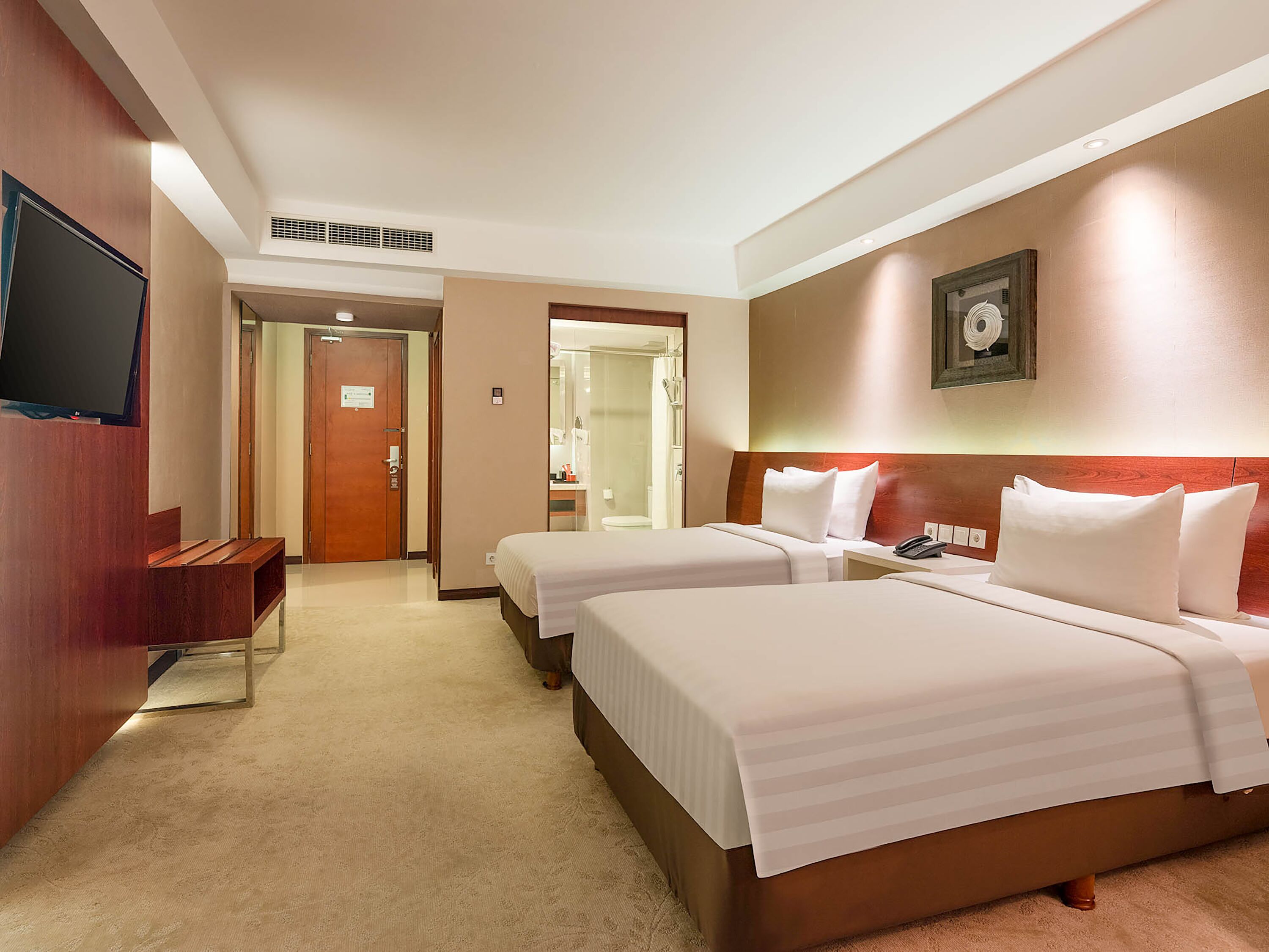 The Alana Yogyakarta Hotel & Convention Center The Alana Yogyakarta Hotel & Convention Center