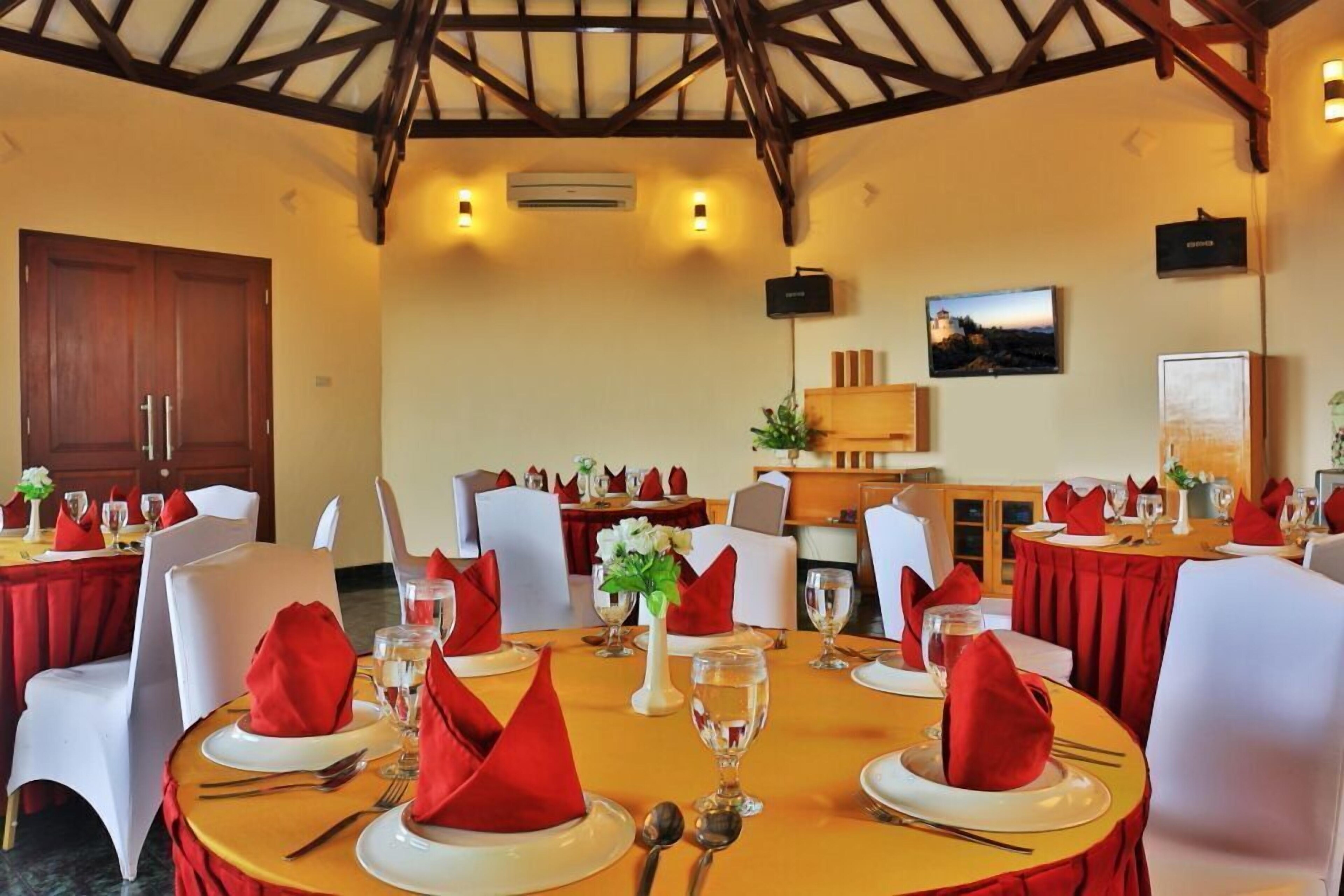 Bukit Randu Hotel and Restaurant Bukit Randu Hotel and Restaurant
