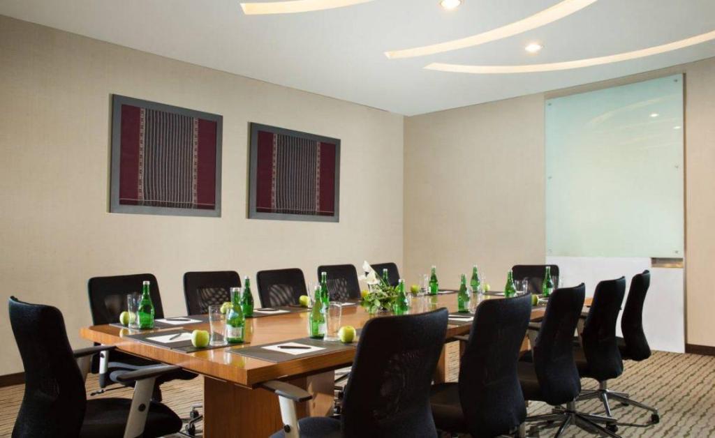 Santika Premiere Dyandra Hotel & Convention Medan Santika Premiere Dyandra Hotel & Convention Medan