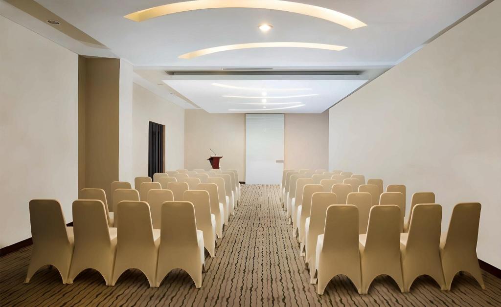 Santika Premiere Dyandra Hotel & Convention Medan Santika Premiere Dyandra Hotel & Convention Medan