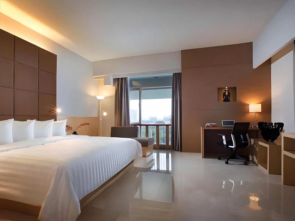 Santika Premiere Dyandra Hotel & Convention Medan Santika Premiere Dyandra Hotel & Convention Medan