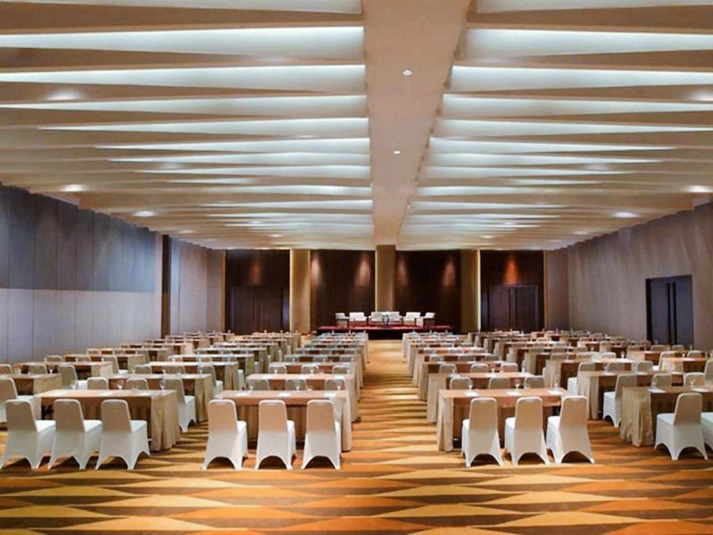 Santika Premiere Dyandra Hotel & Convention Medan Santika Premiere Dyandra Hotel & Convention Medan