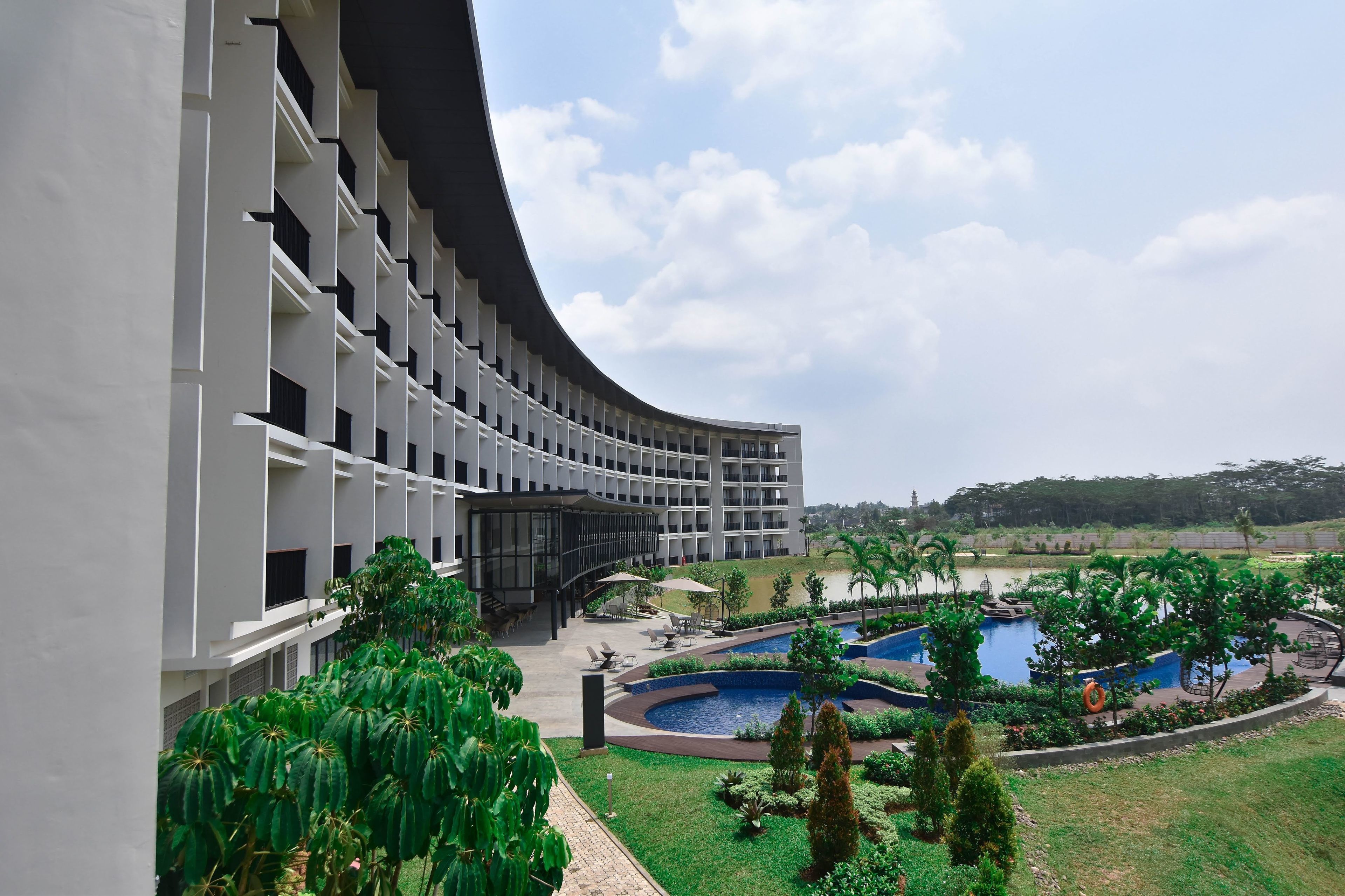 Hotel Santika Premiere Bandara - Palembang Hotel Santika Premiere Bandara - Palembang