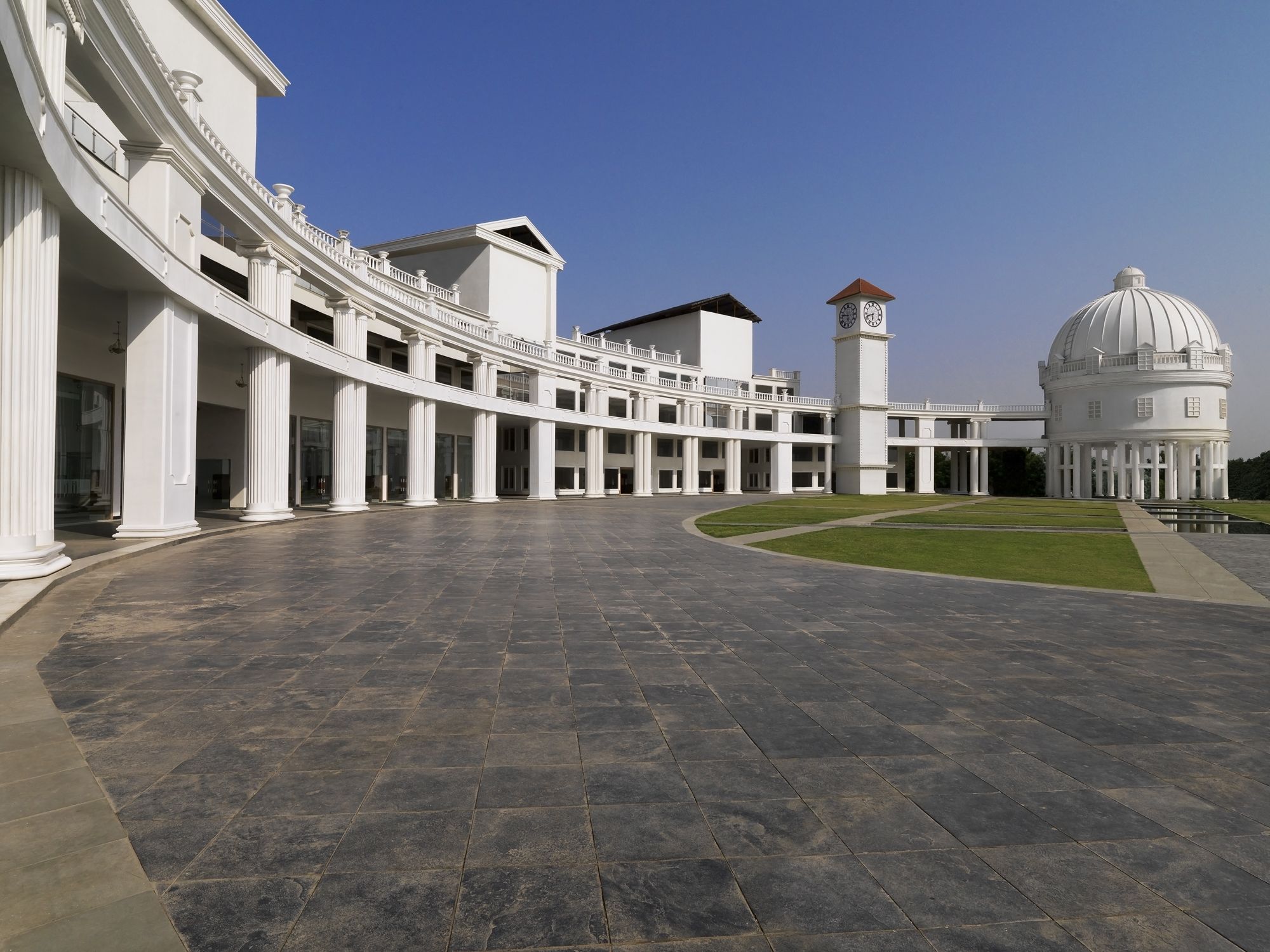 Amanora The Fern Pune Series by Marriott