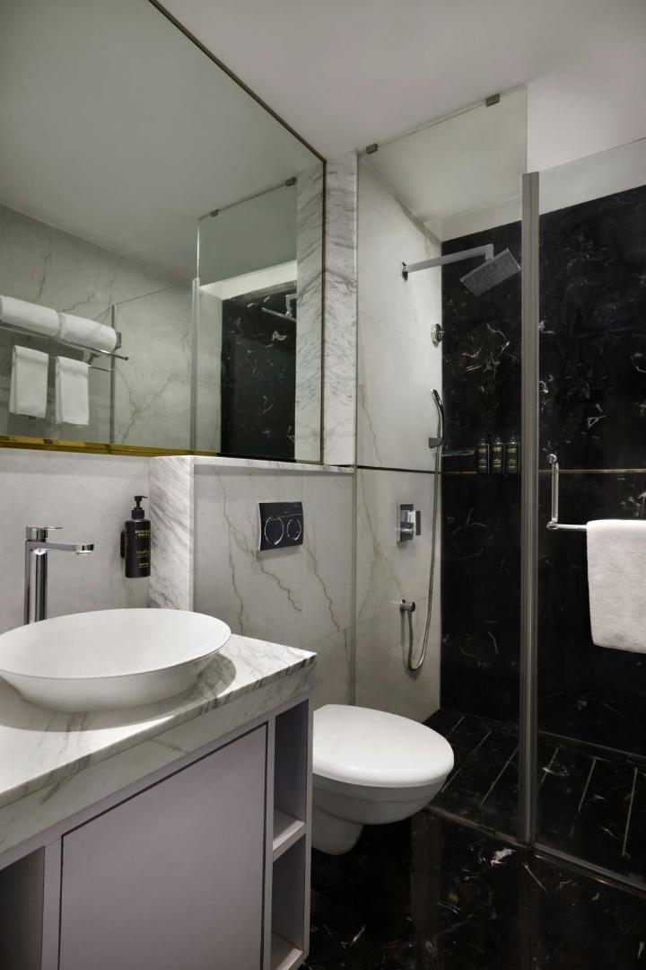 Amanora The Fern Pune Series by Marriott