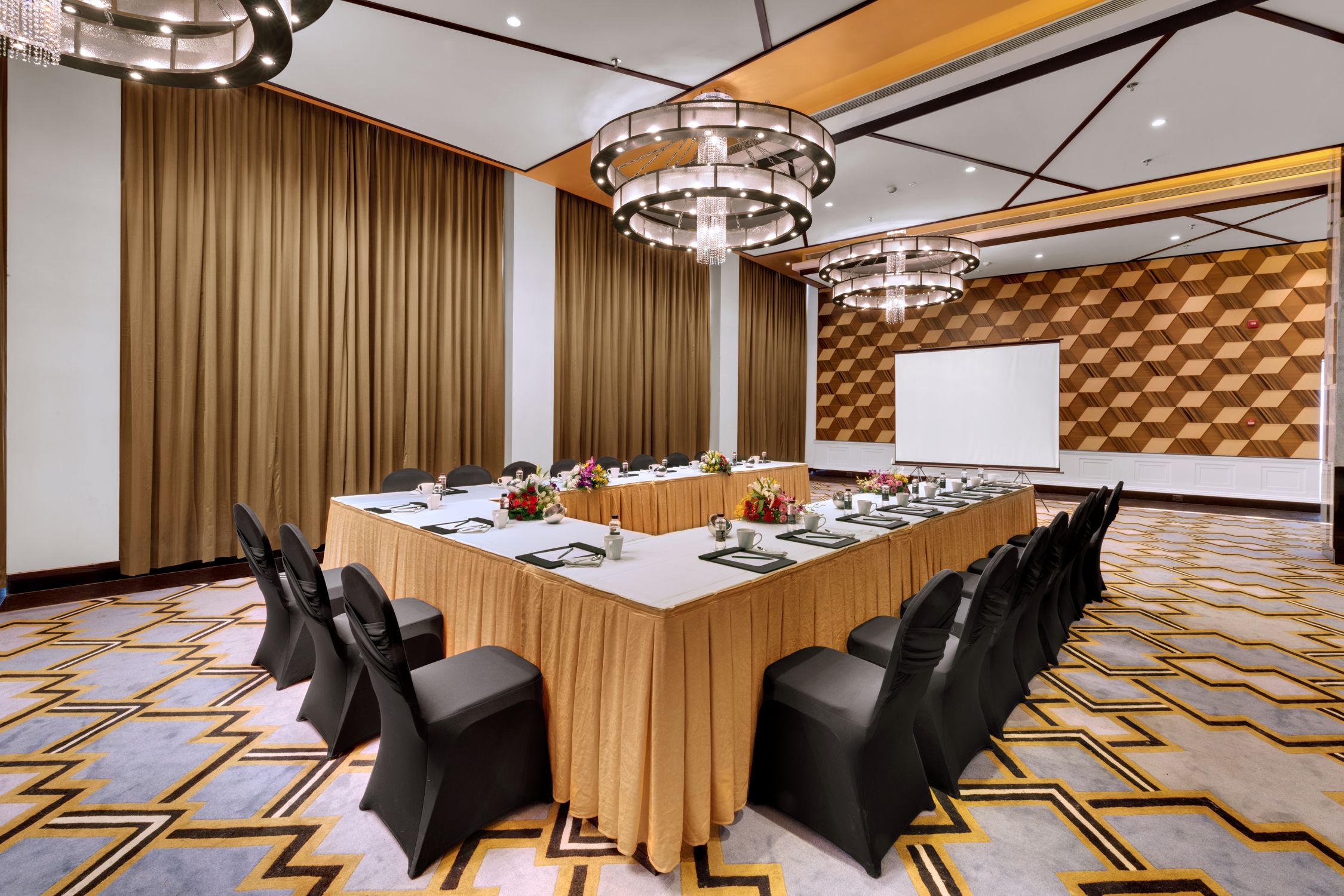 Amanora The Fern Pune Series by Marriott