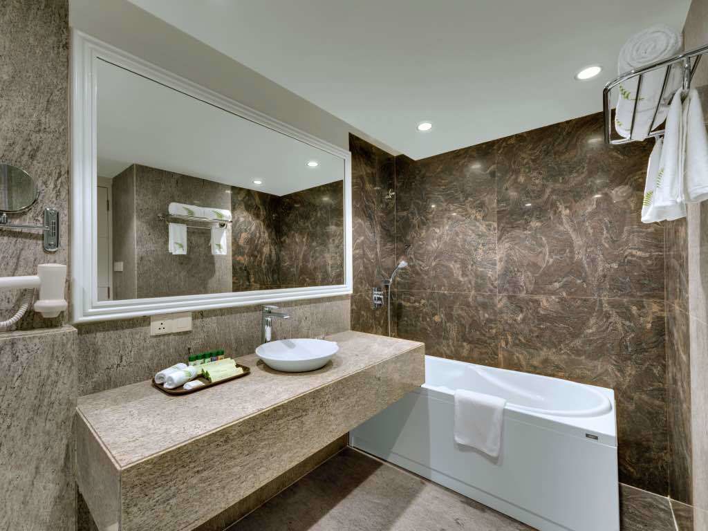 Amanora The Fern Pune Series by Marriott