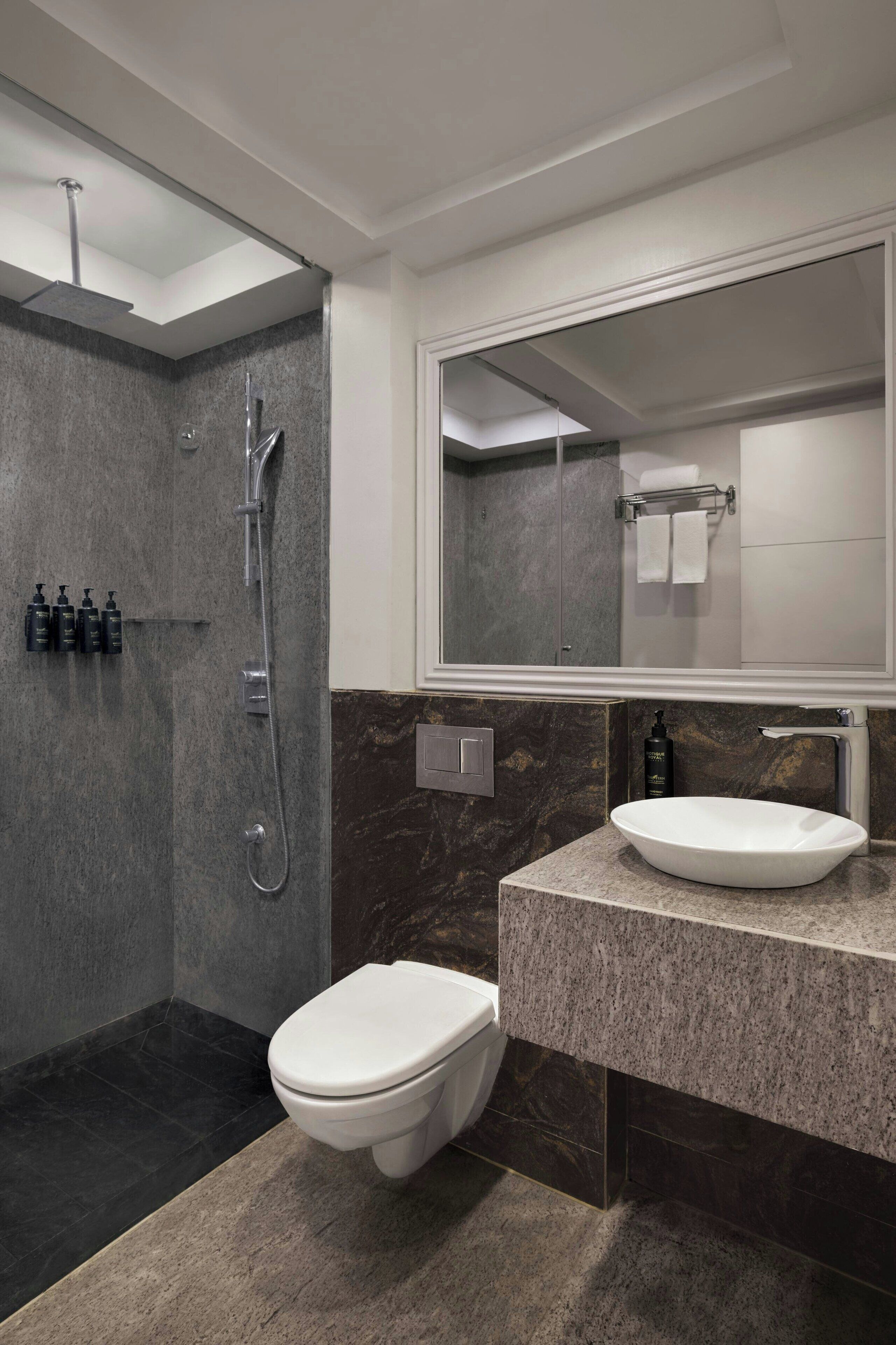 Amanora The Fern Pune Series by Marriott